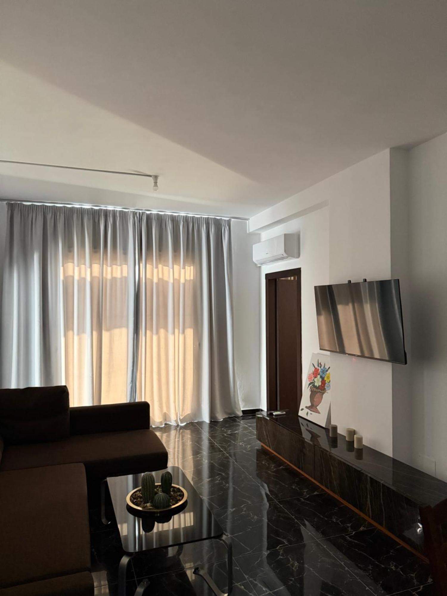 Two-Bedroom Apartment Balcony Sea View