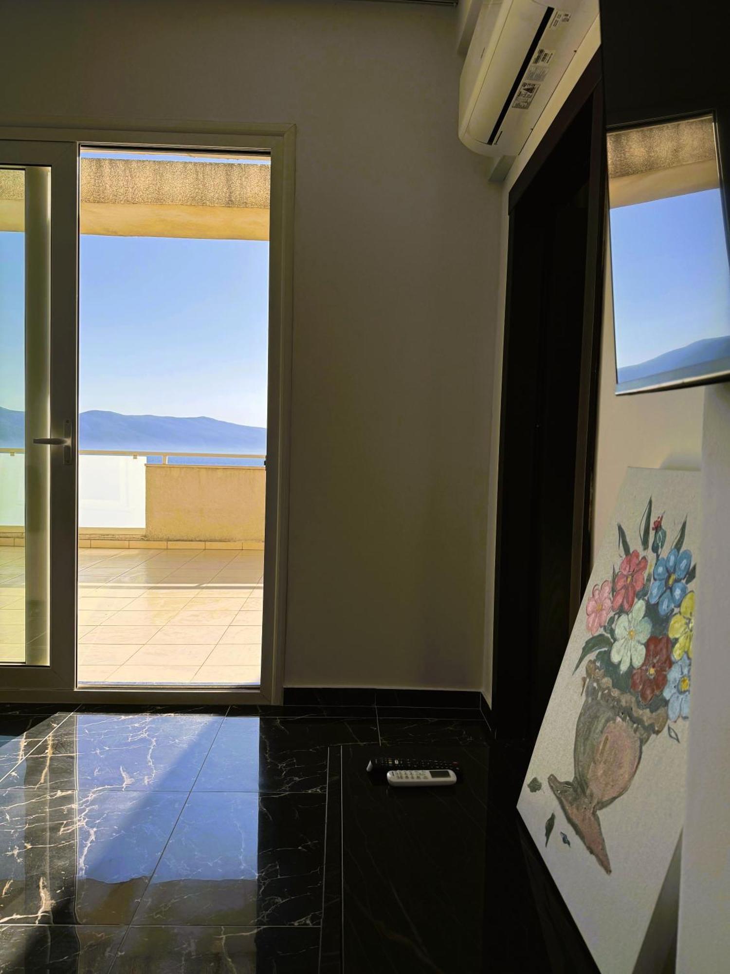 Two-Bedroom Apartment Balcony Sea View