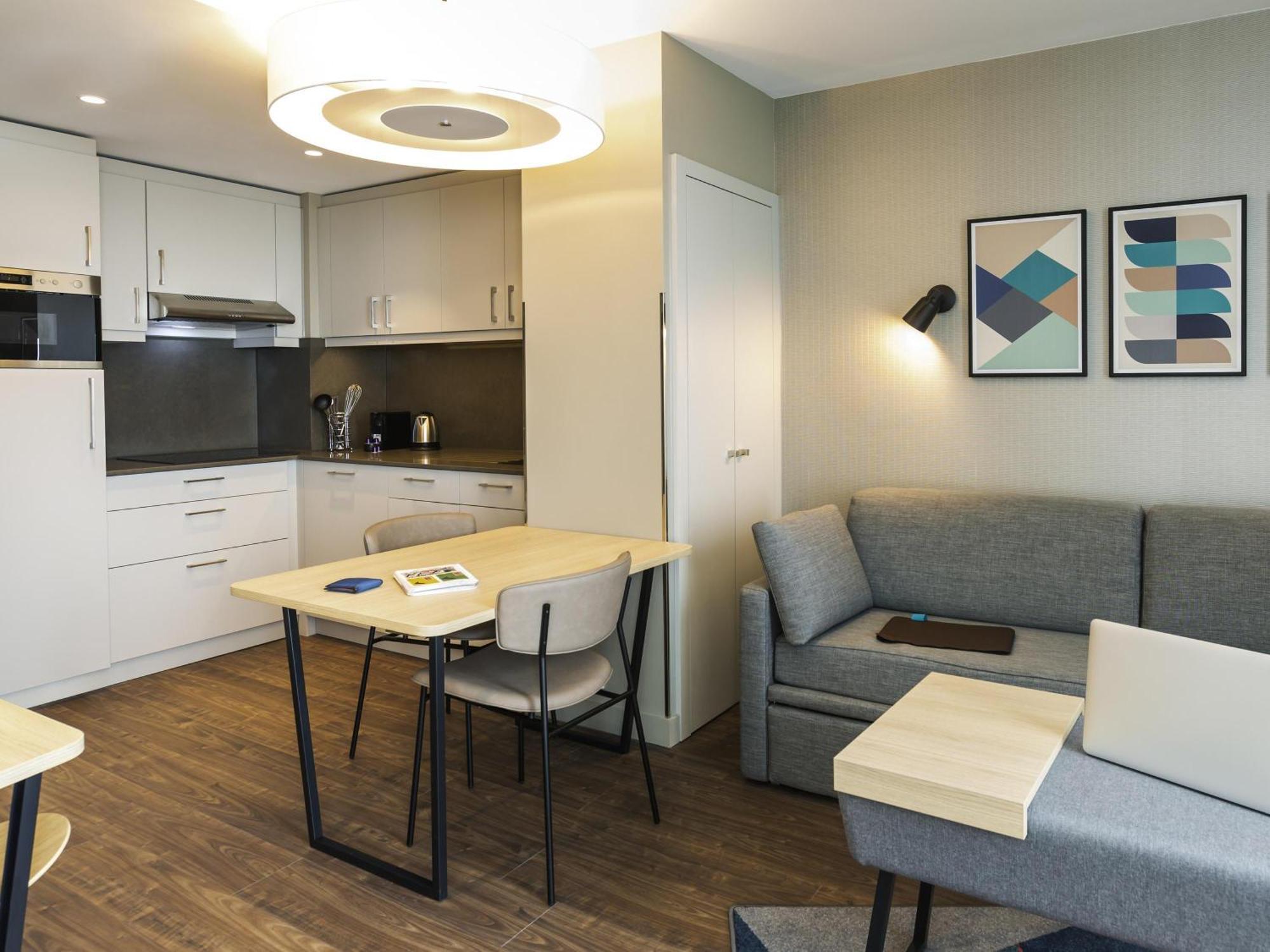 One-Bedroom Apartment