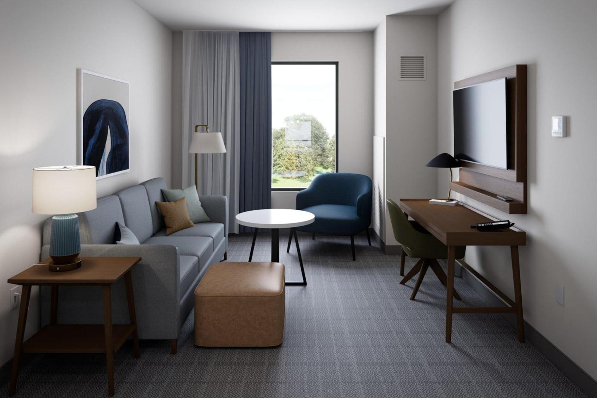 One-Bedroom Queen Suite
