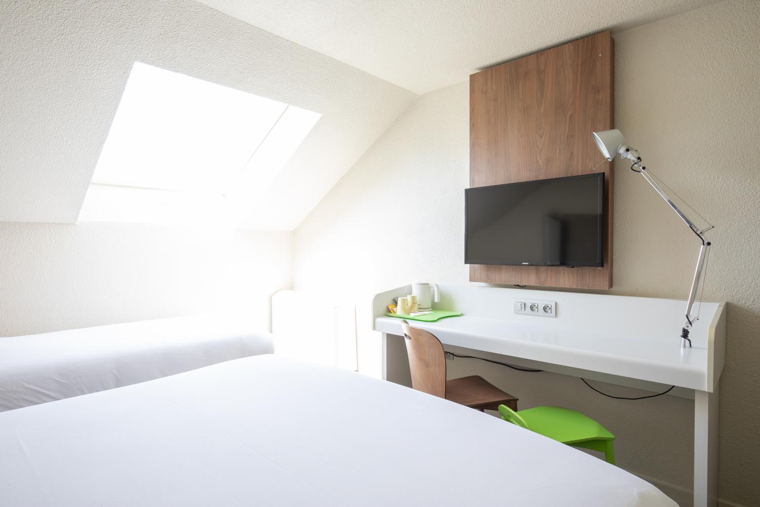 Triple Room 1 Double Bed 1 Single Bed