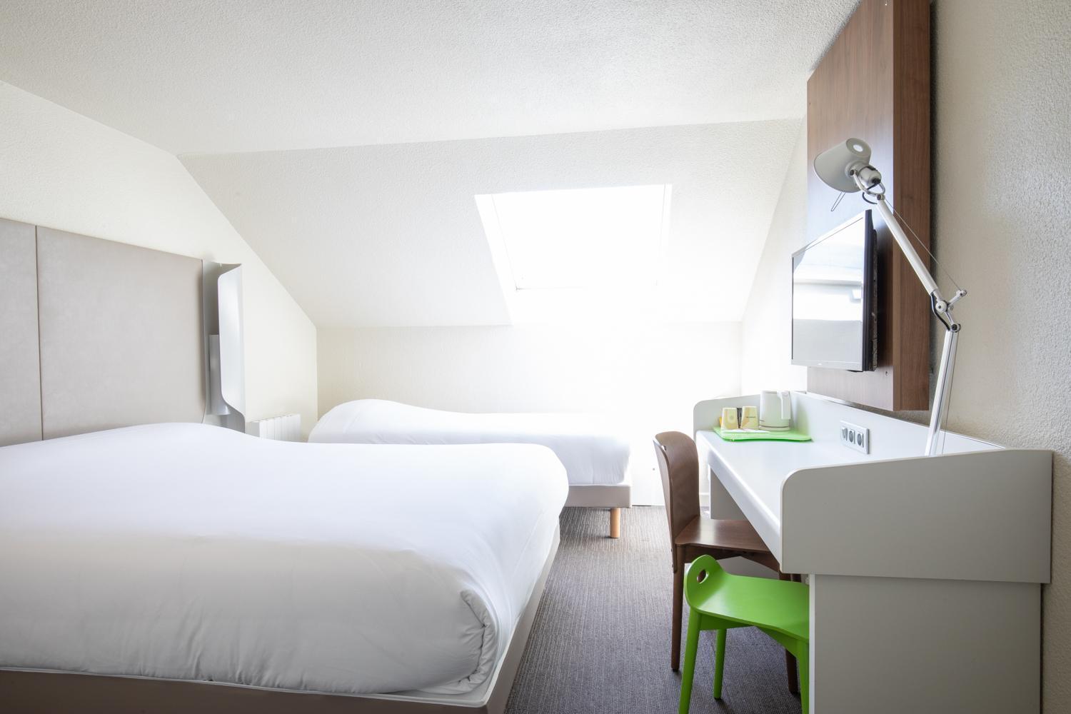 Triple Room 1 Double Bed 1 Single Bed