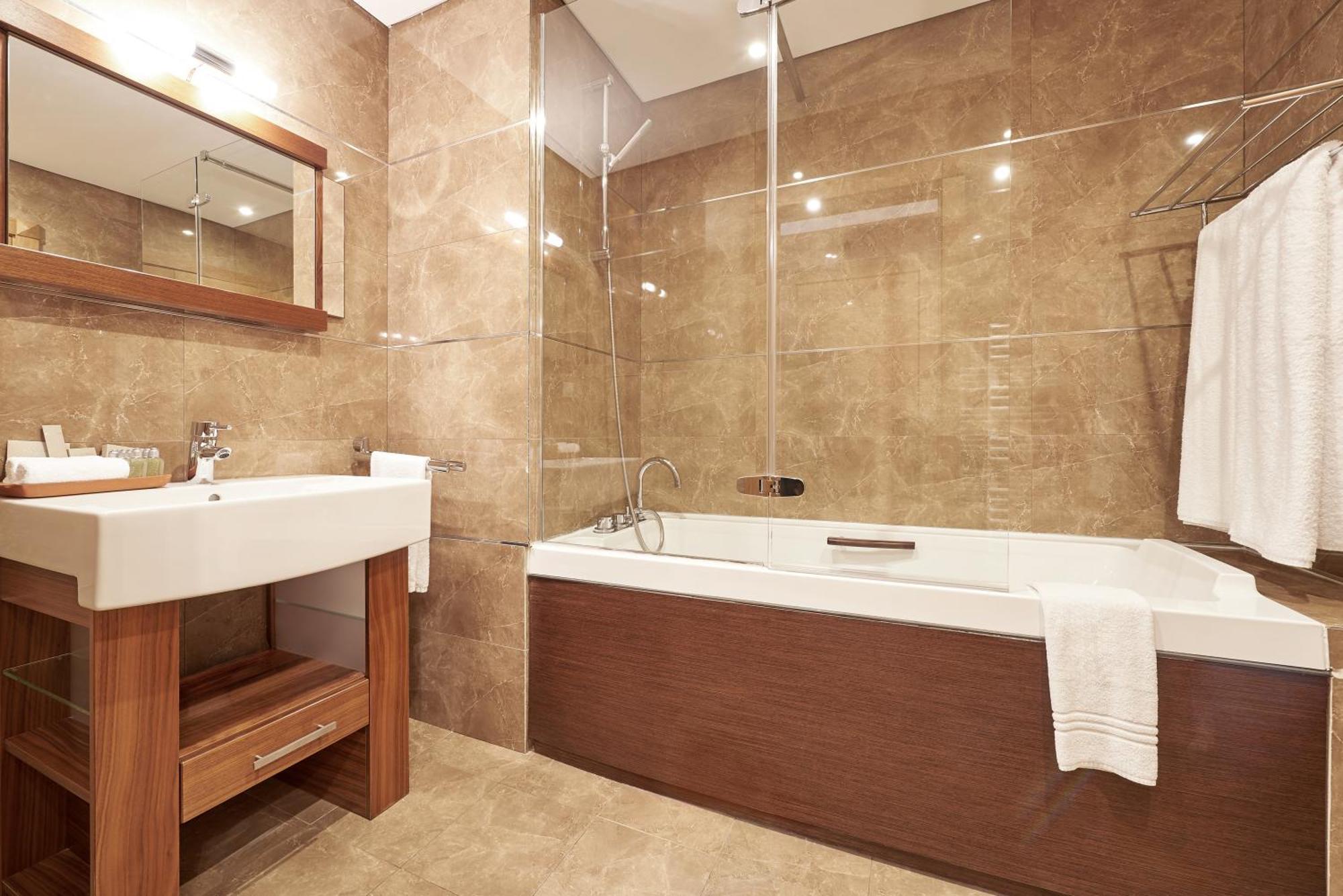 Two-Bedroom Apartment Pool View,1772908153:JPEG