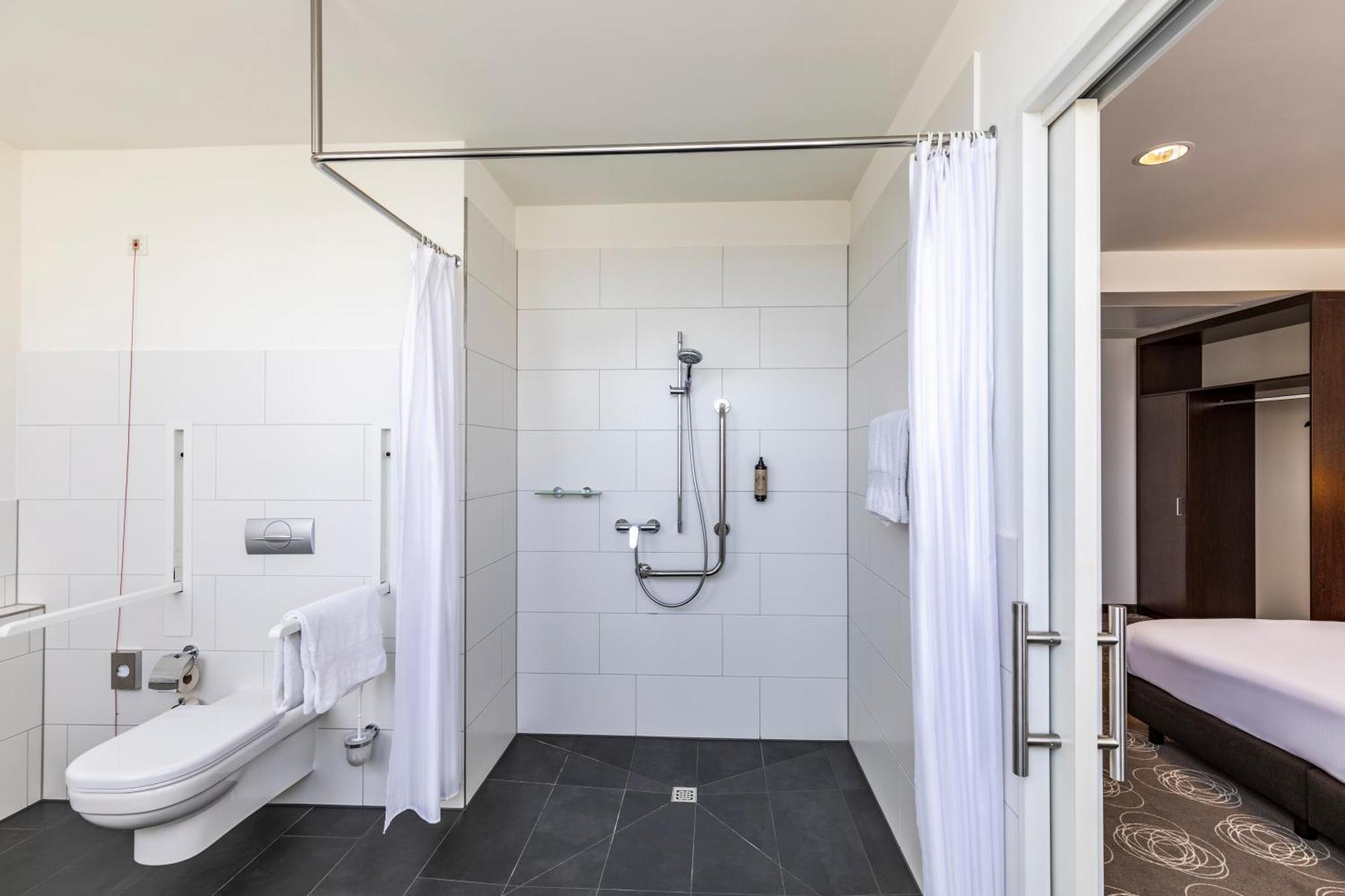 Accessible King Room,1772937131:JPEG