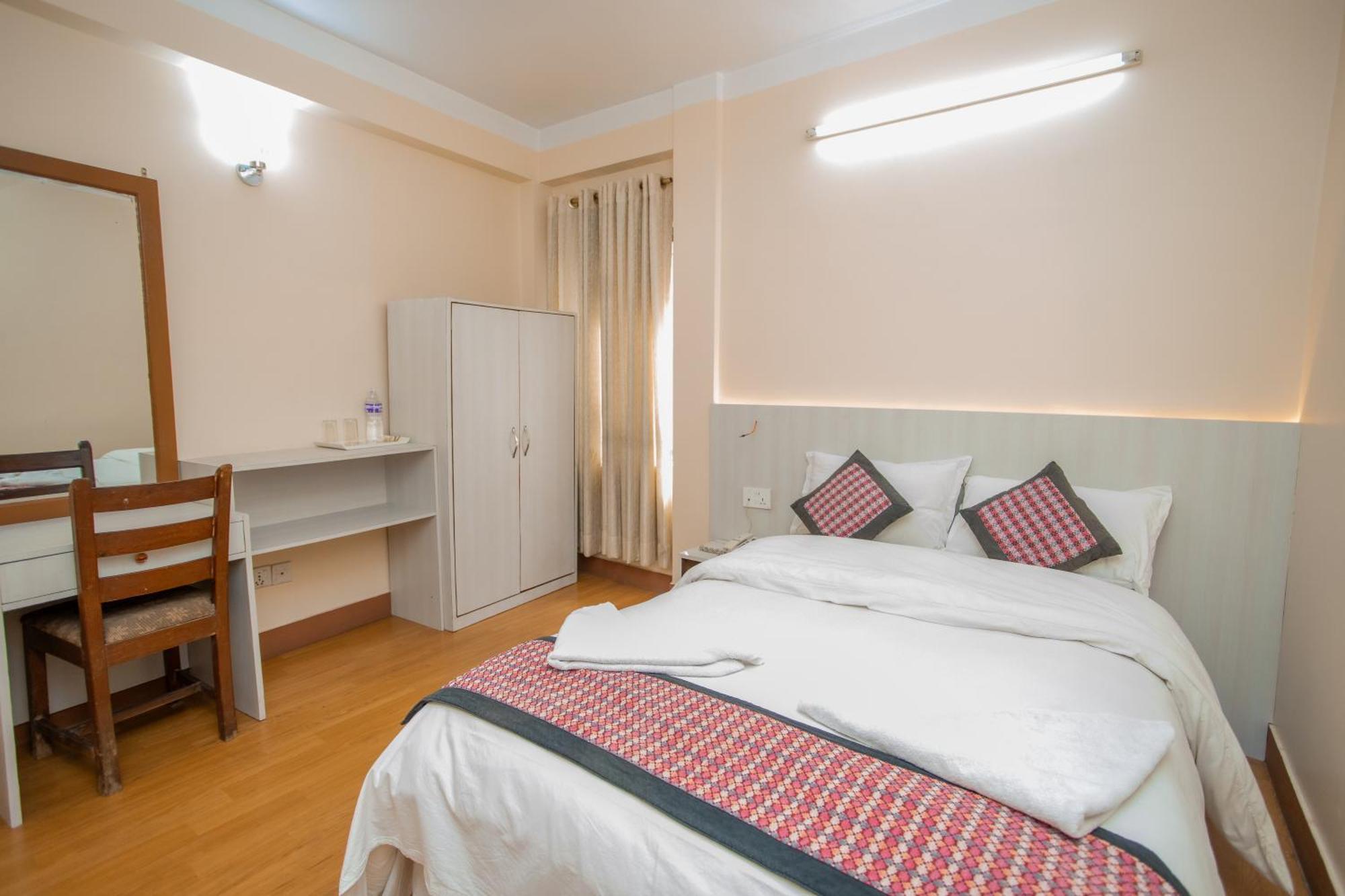 Deluxe Double or Twin Room