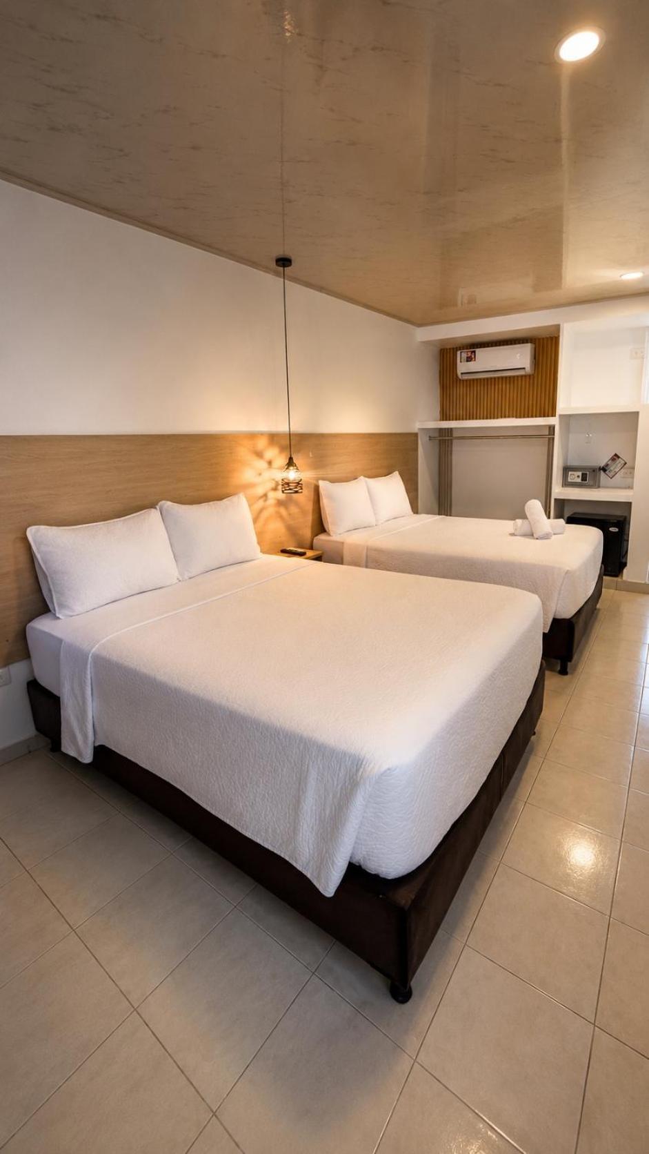 Quadruple Room Private Bathroom