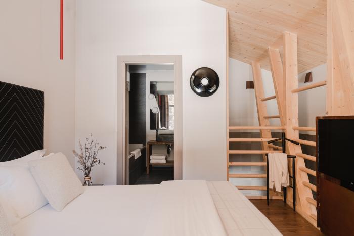 Suite mit Bergblick