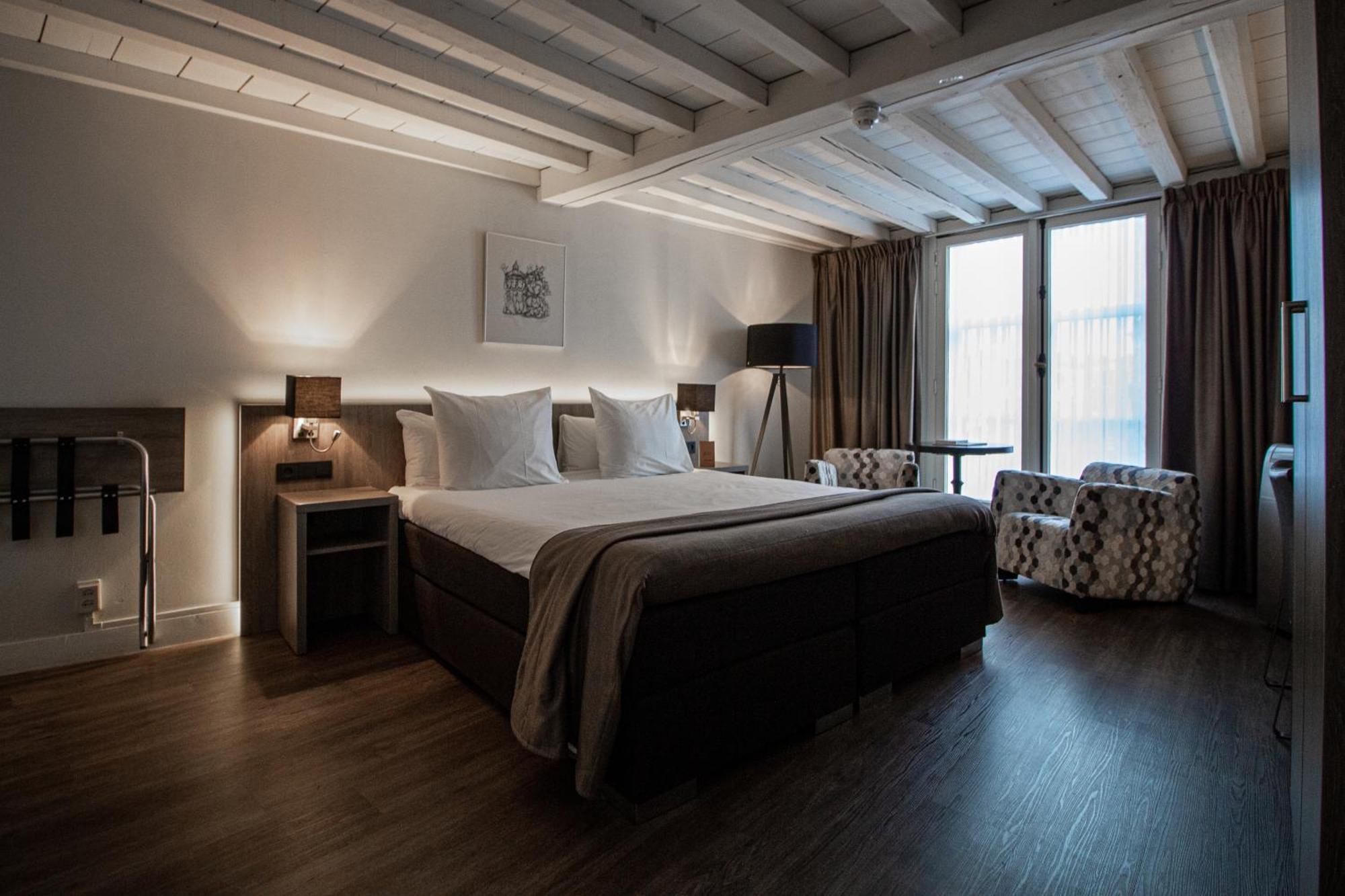 Deluxe Double Room Market View