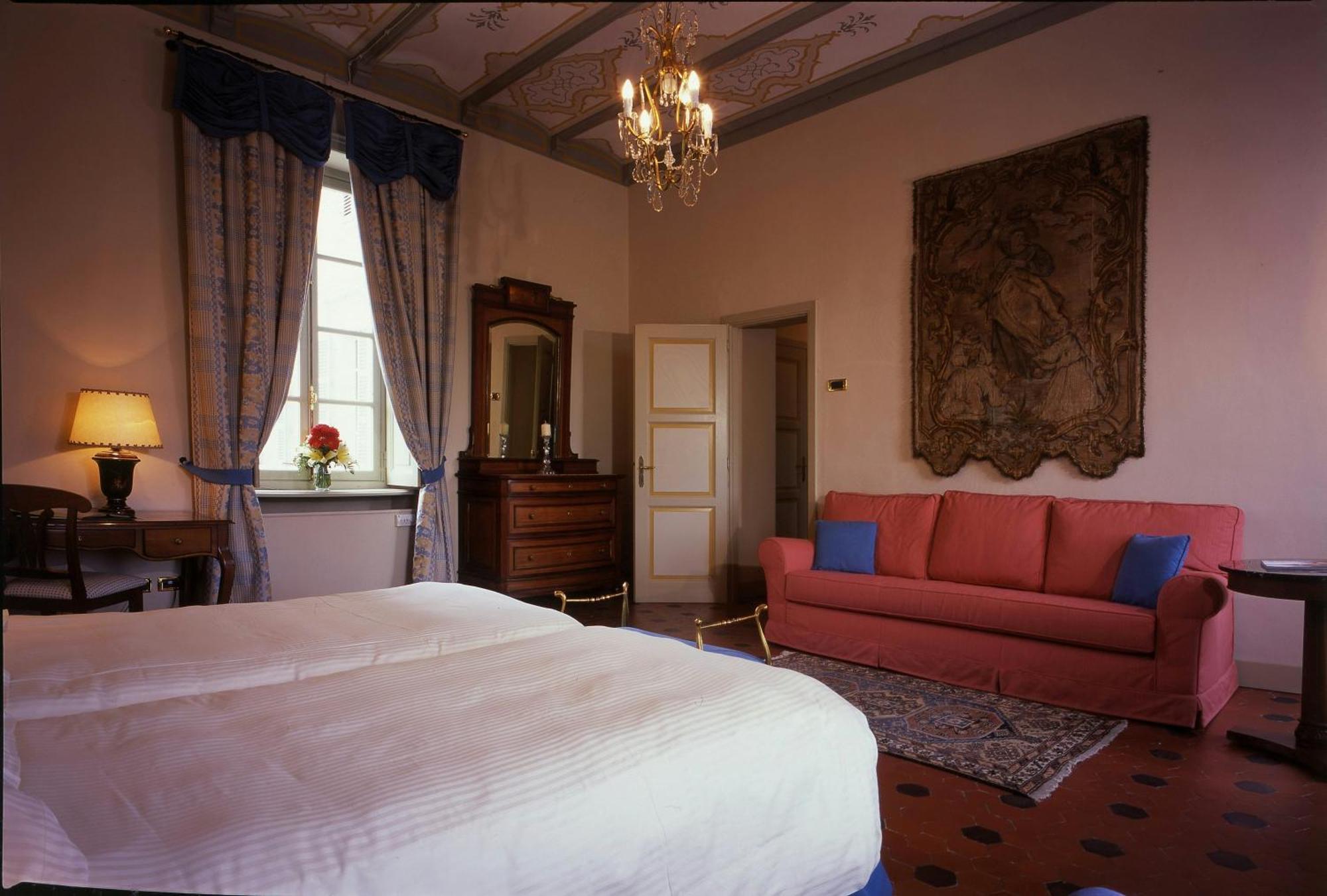 Premium Deluxe Room