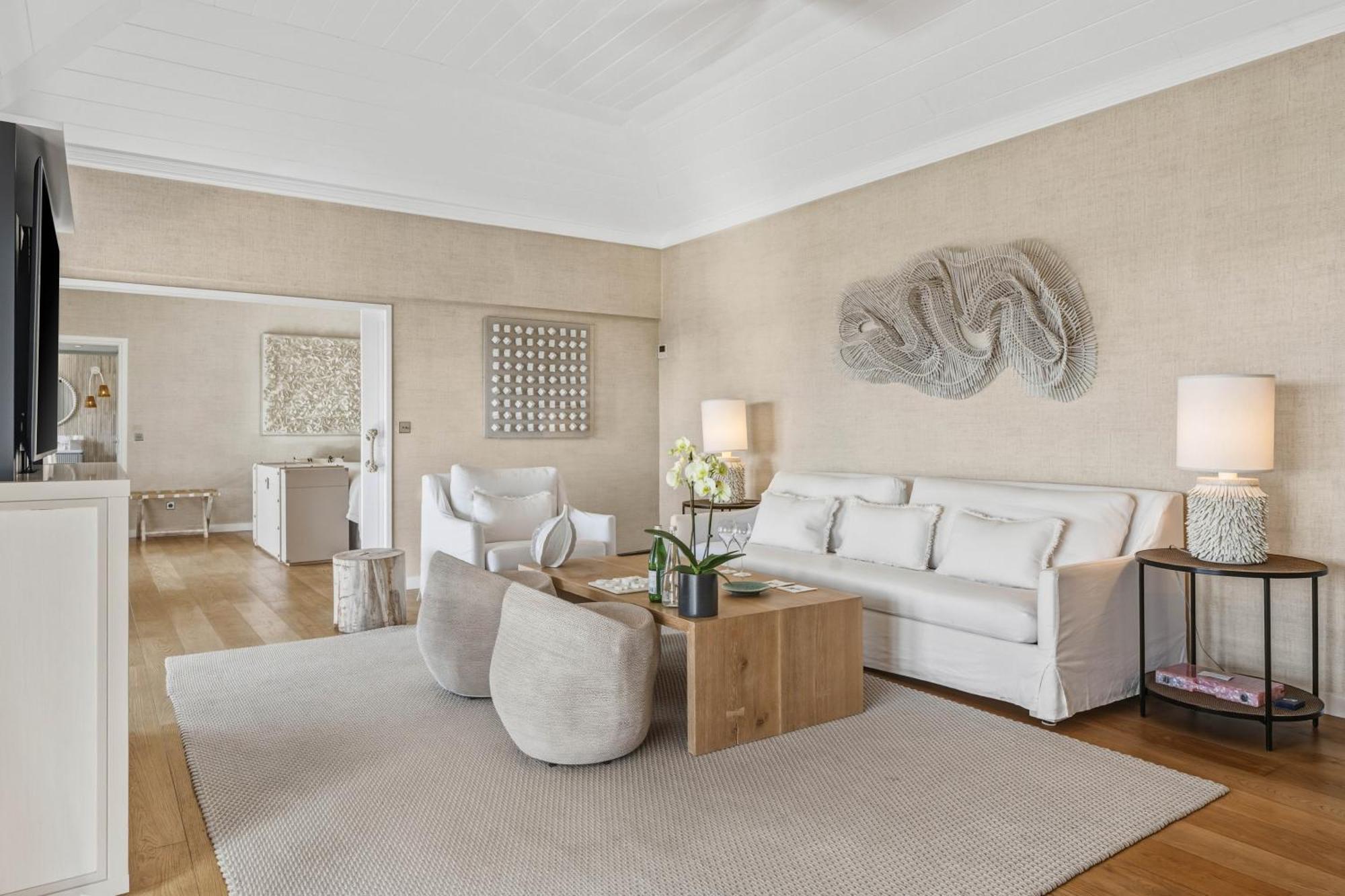 Signature Family Suite