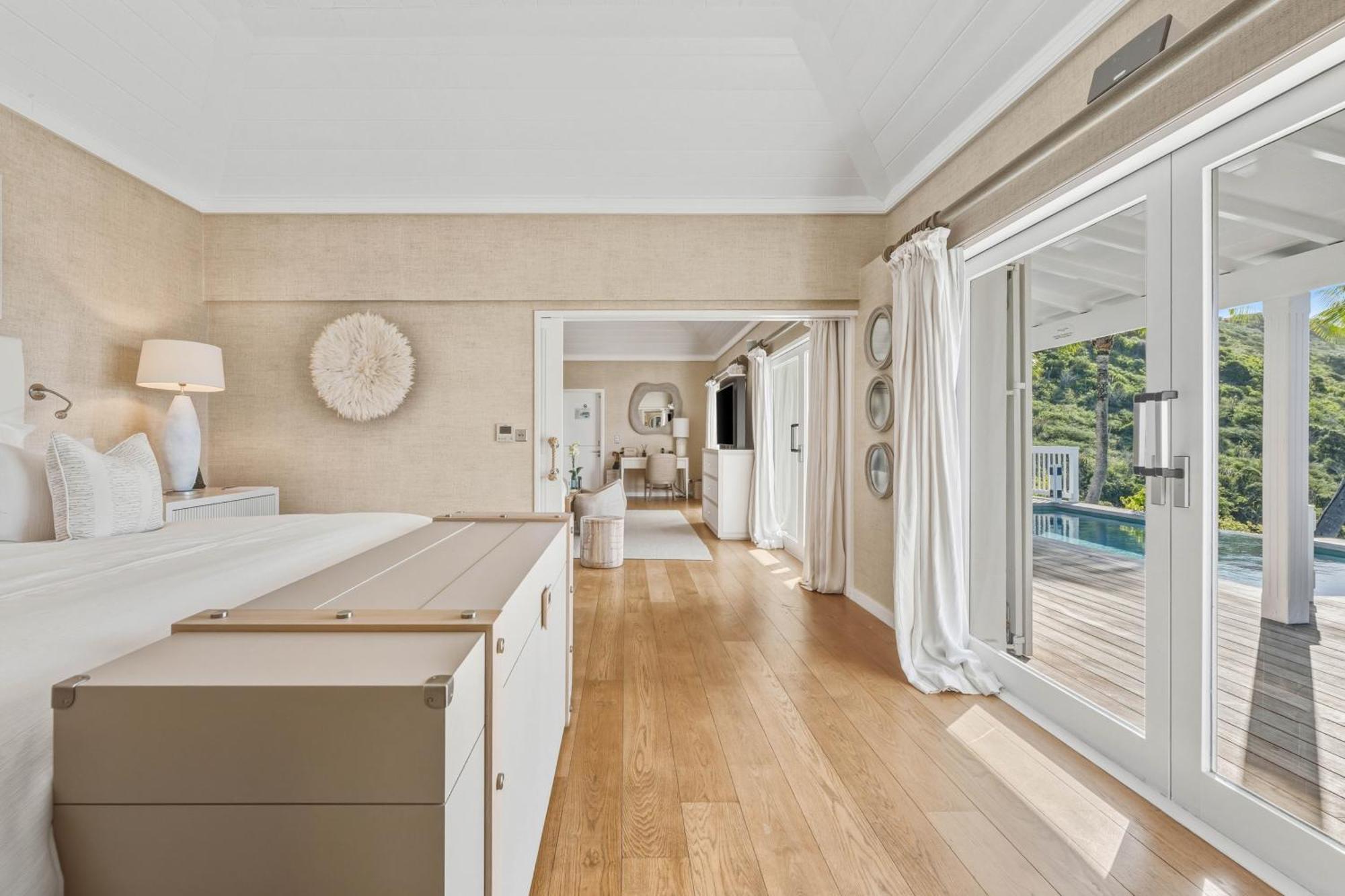 Signature Family Suite