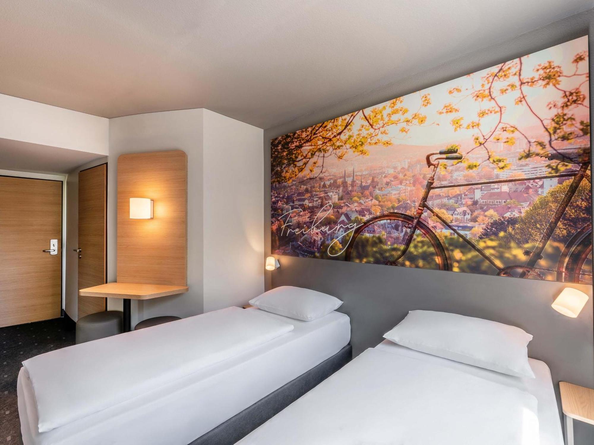 Twin Room,1773757942:JPEG