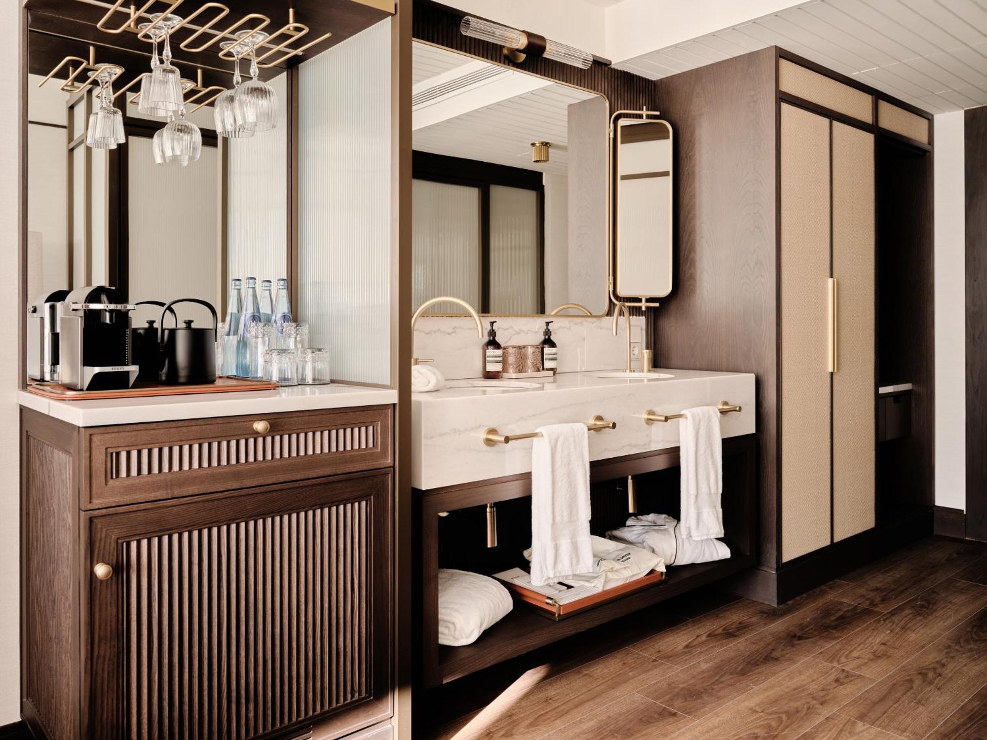 Deluxe Premium Room