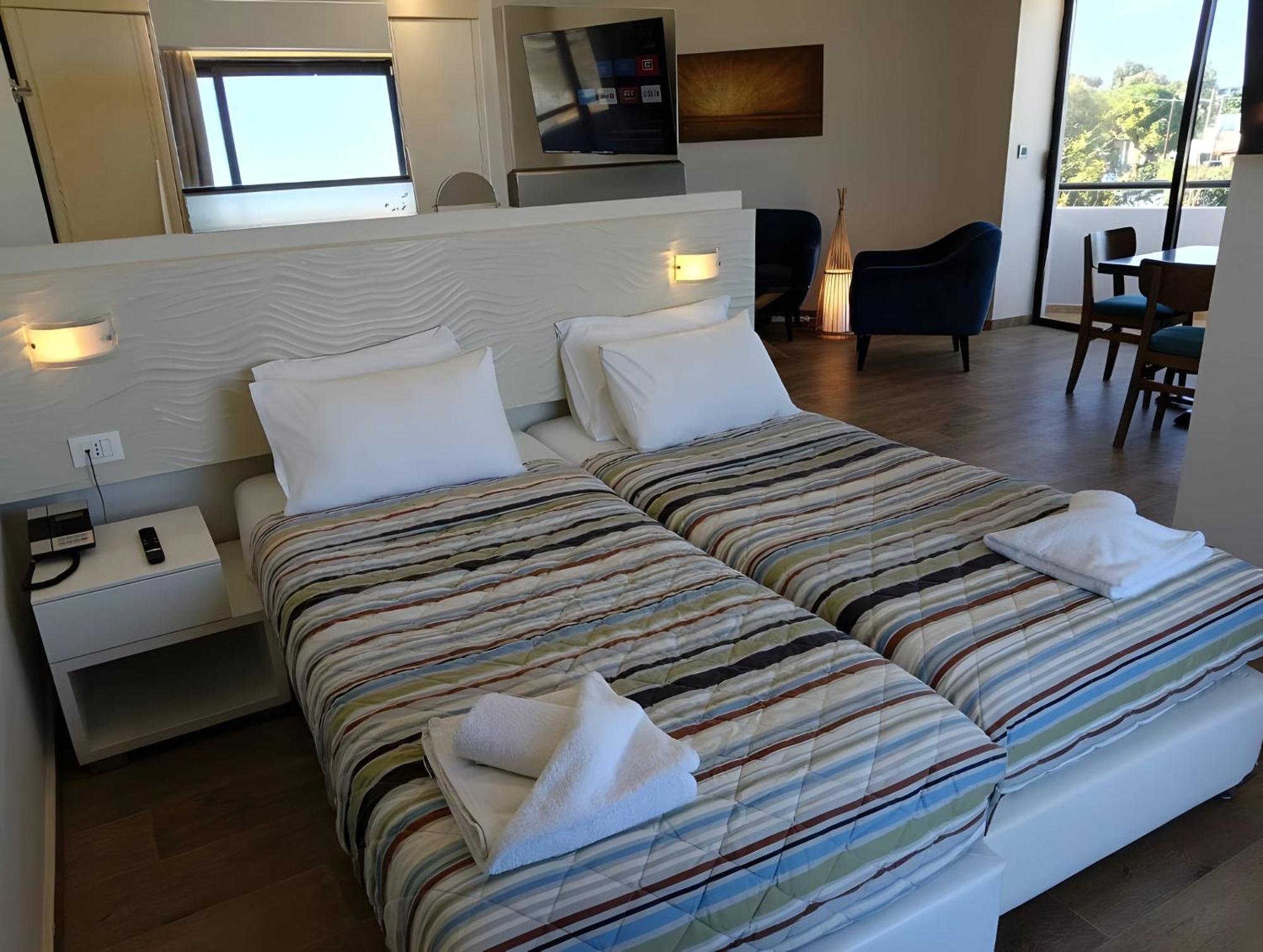 Deluxe Suite