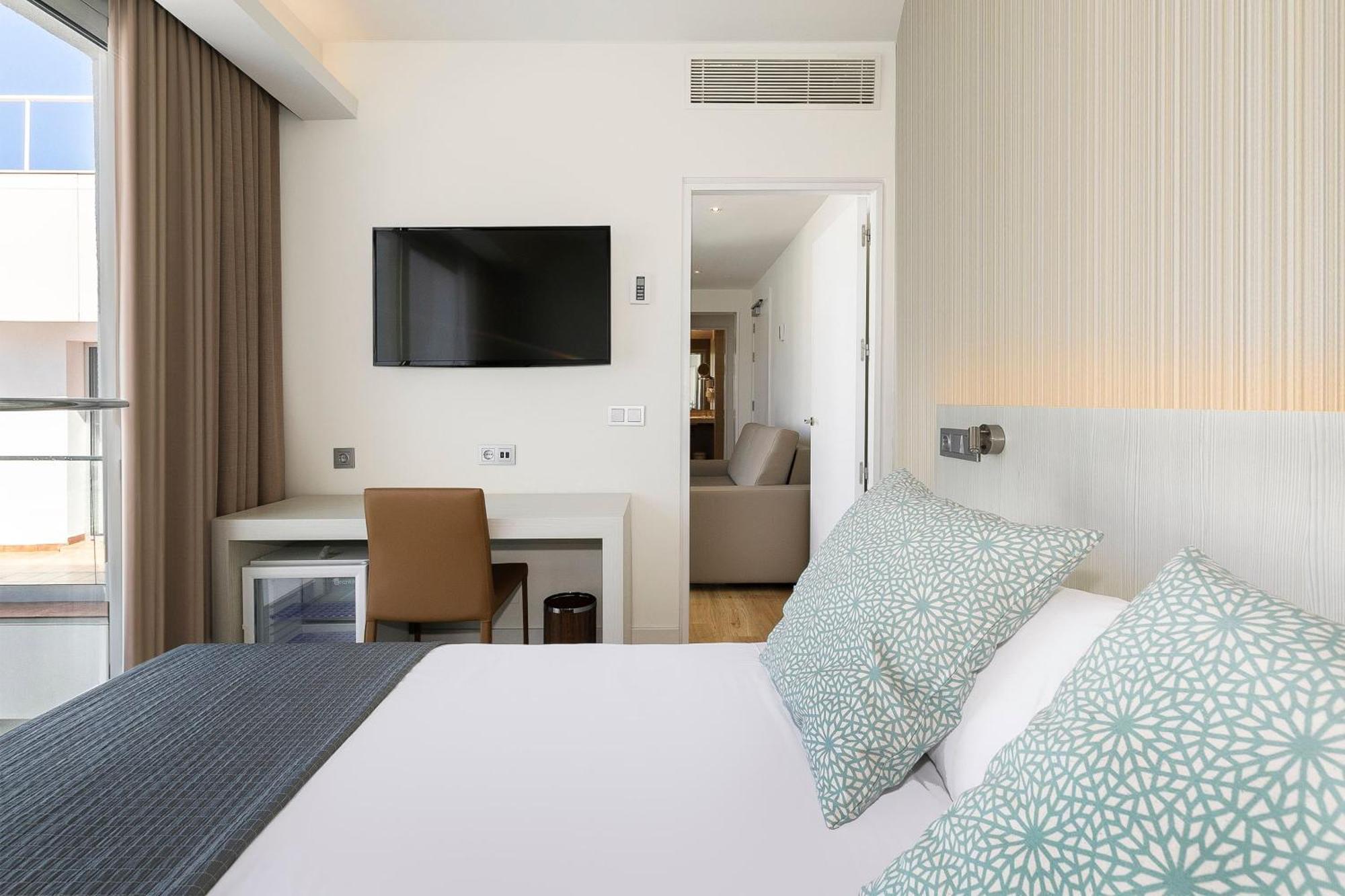 Quarto Familiar (3 Adultos)