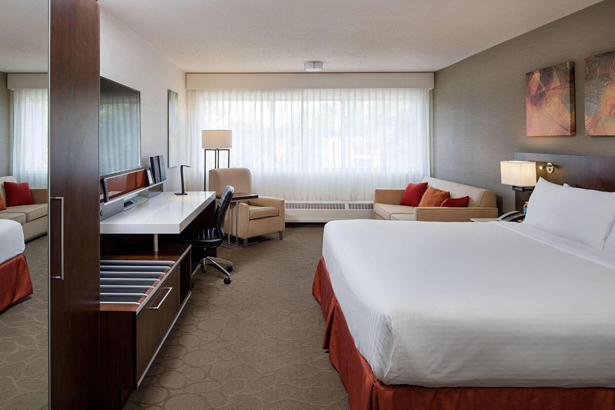 Deluxe King Room with Sofa Bed