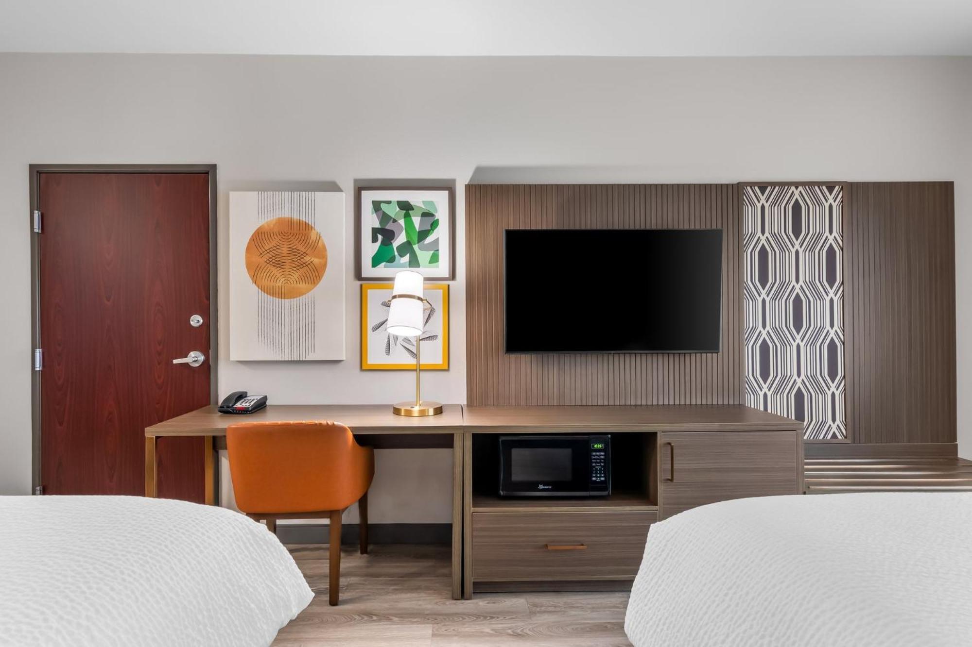 Standard Queen Room Two Queen Beds