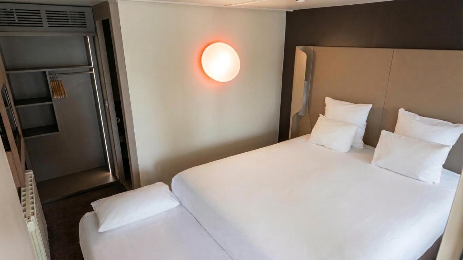 Chambre double standard avec 1 lit simple - Jusqu’à 10 ans