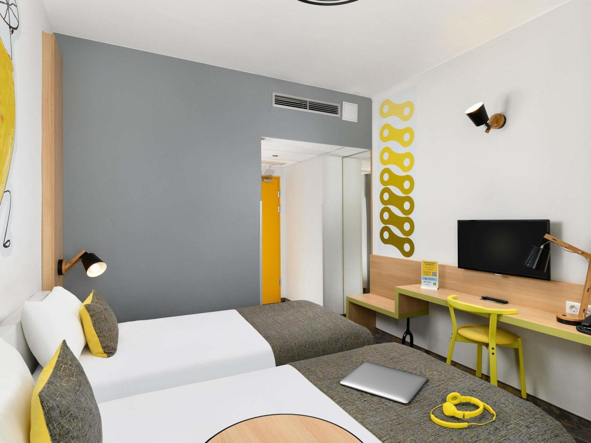 Design Room Two Single Beds