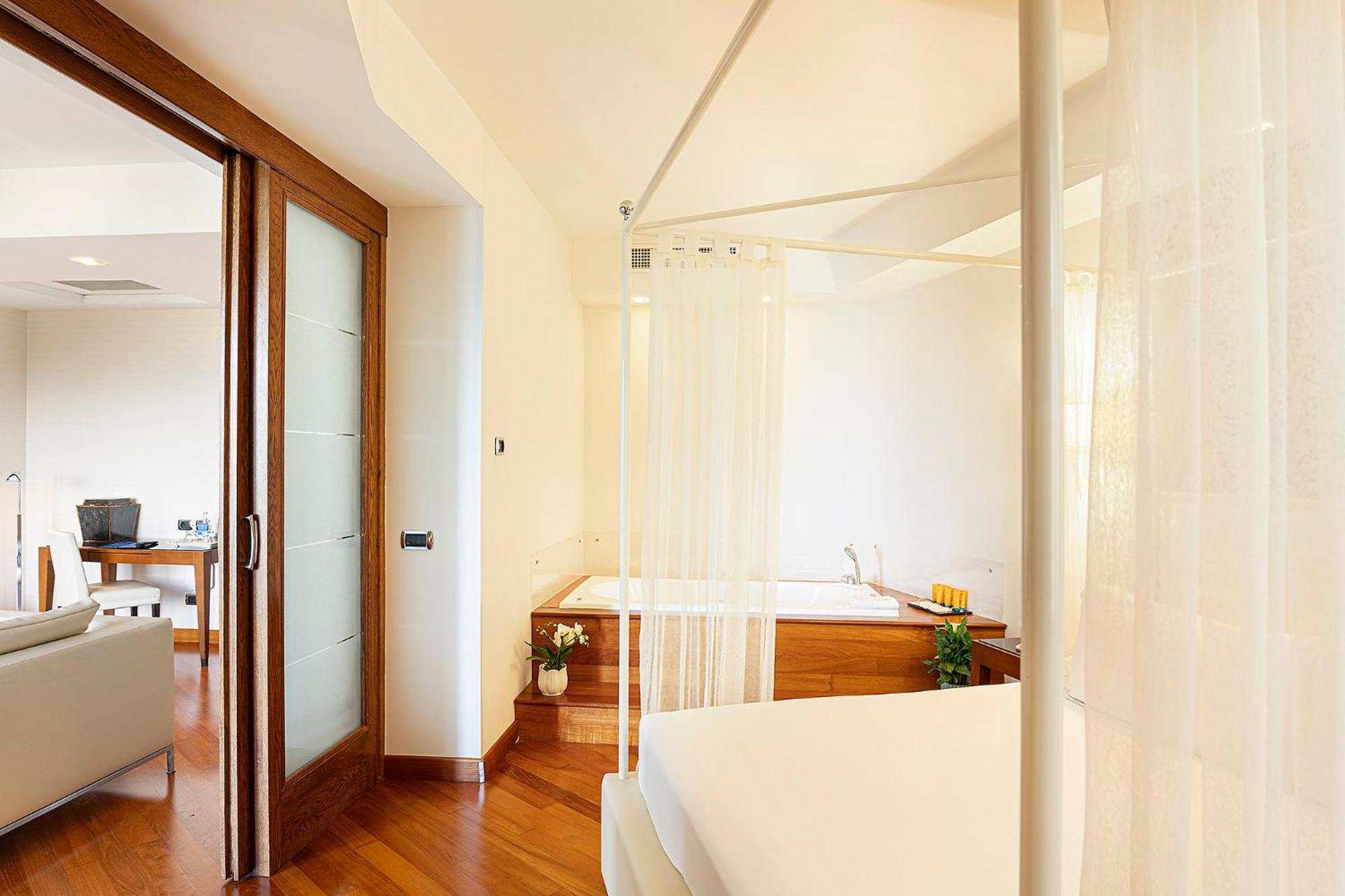 Seiren Golden Suite Sea View