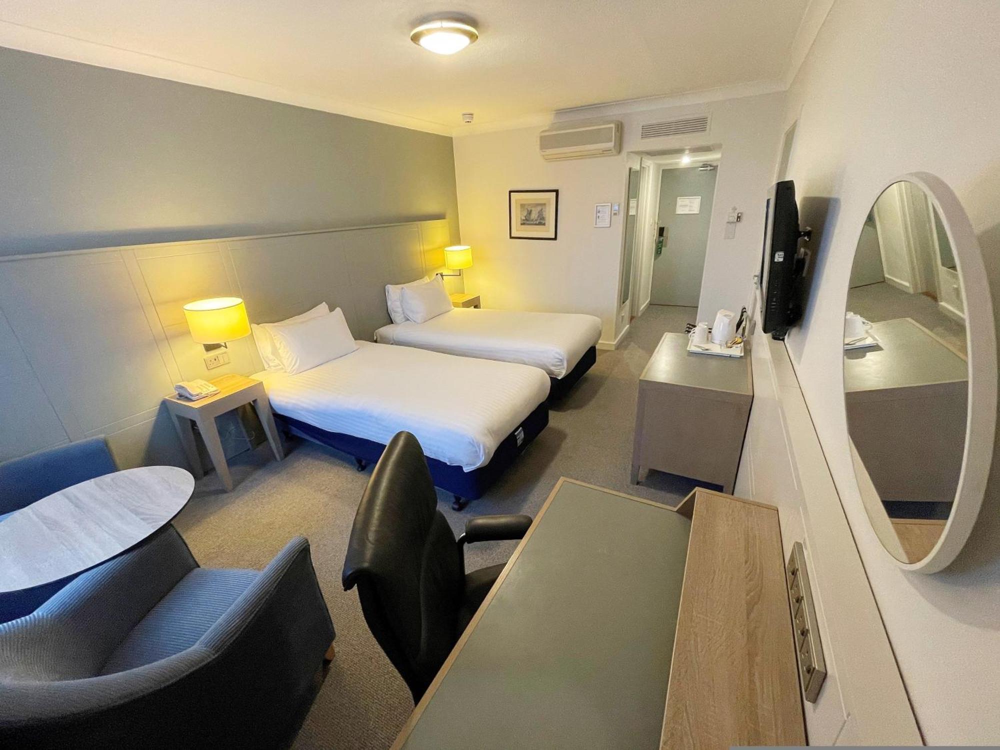 Standard Twin Room