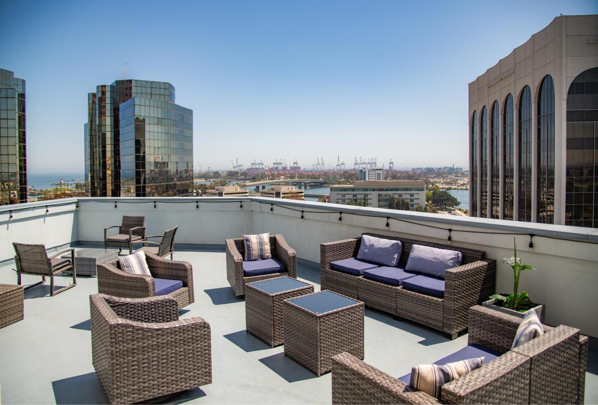 Junior King Suite Seating Area