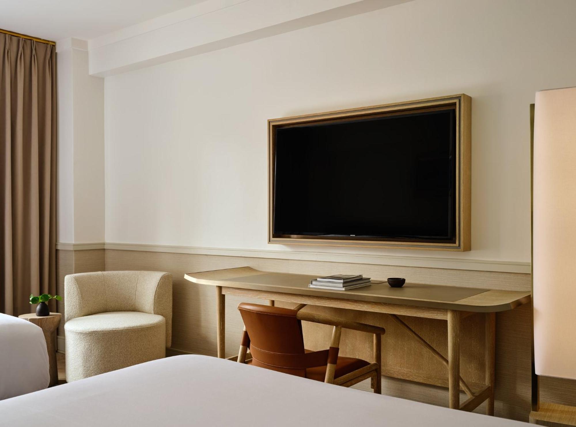 Queen Room Two Queen Beds
