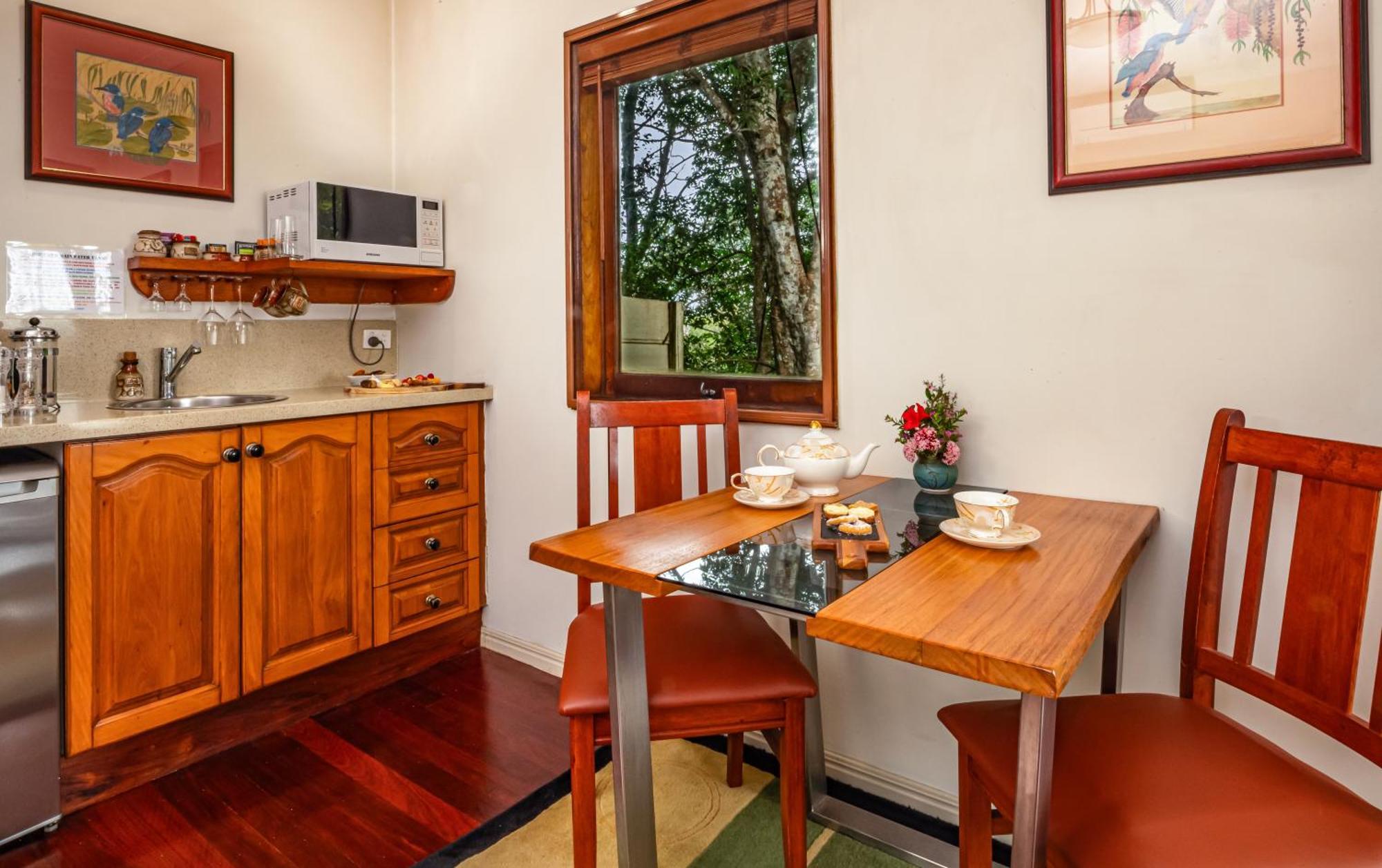 Cottage Lake View
