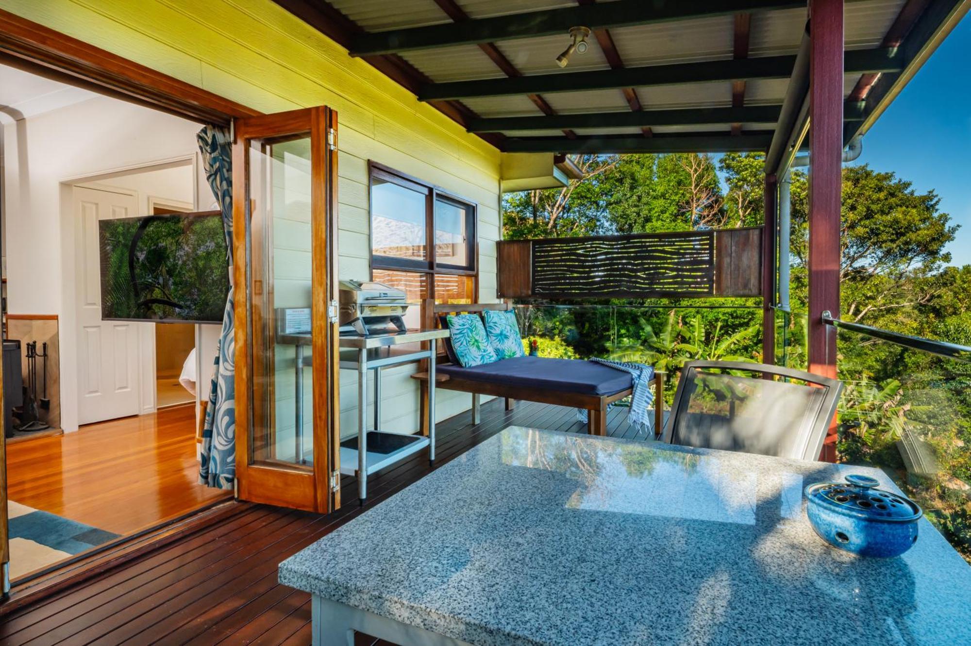 Deluxe Cottage Lake View