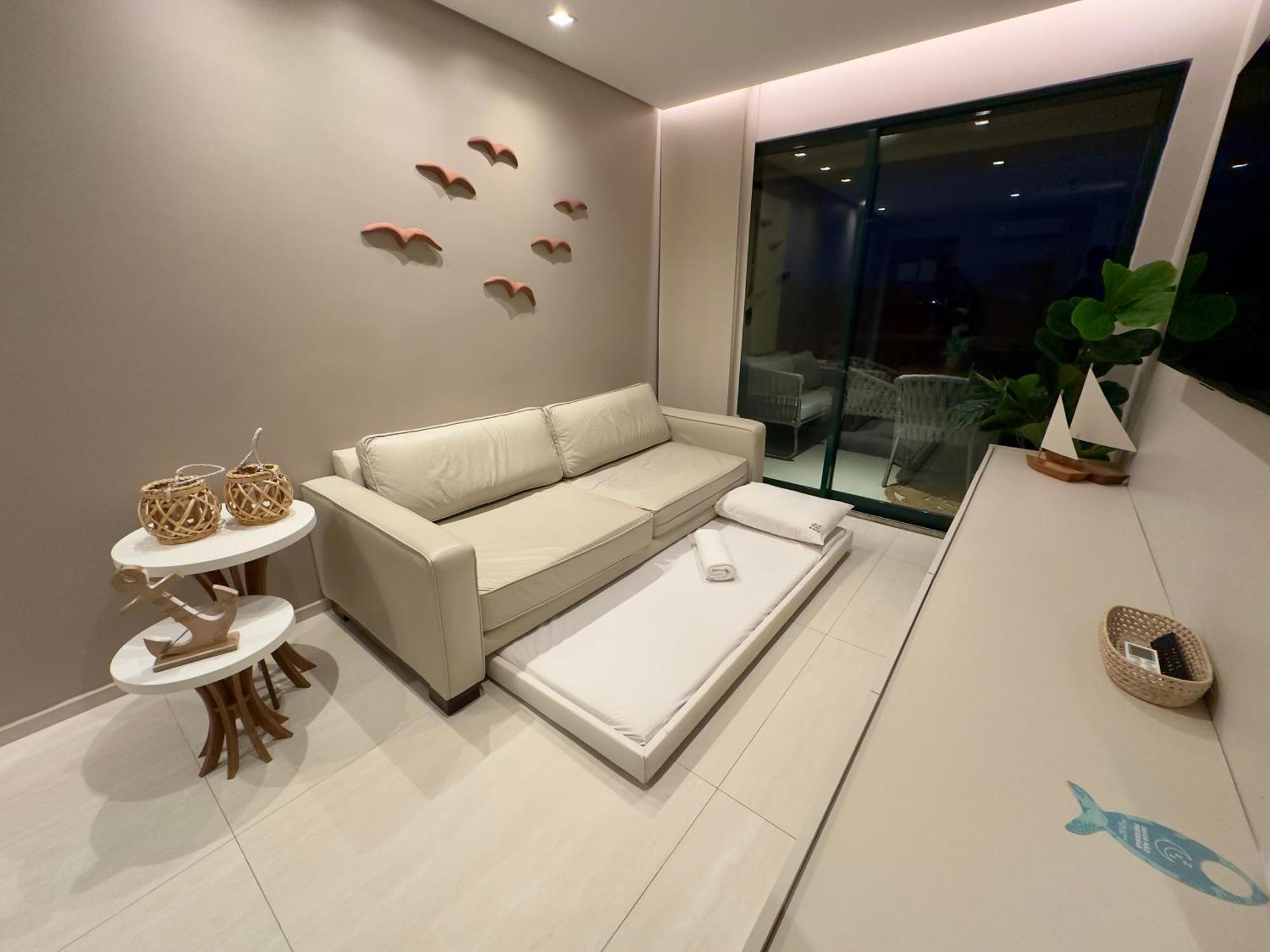 One-Bedroom Apartment Balcony Sea View