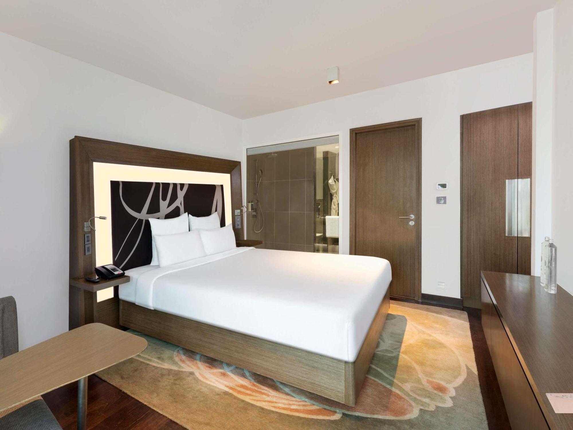 Junior Suite 2 Way Airport Transfers Lounge Access on F&B Laundry