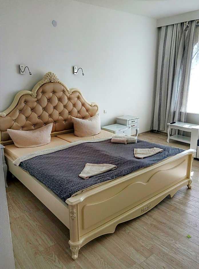 Executive Triple Room