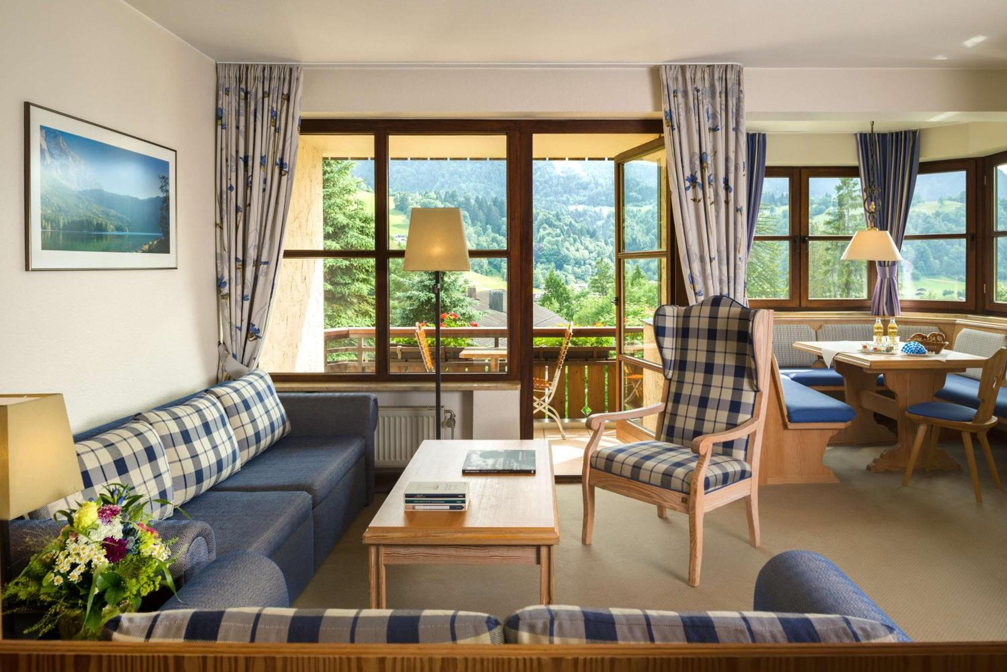 Standard Apartment (2-4 Adults)