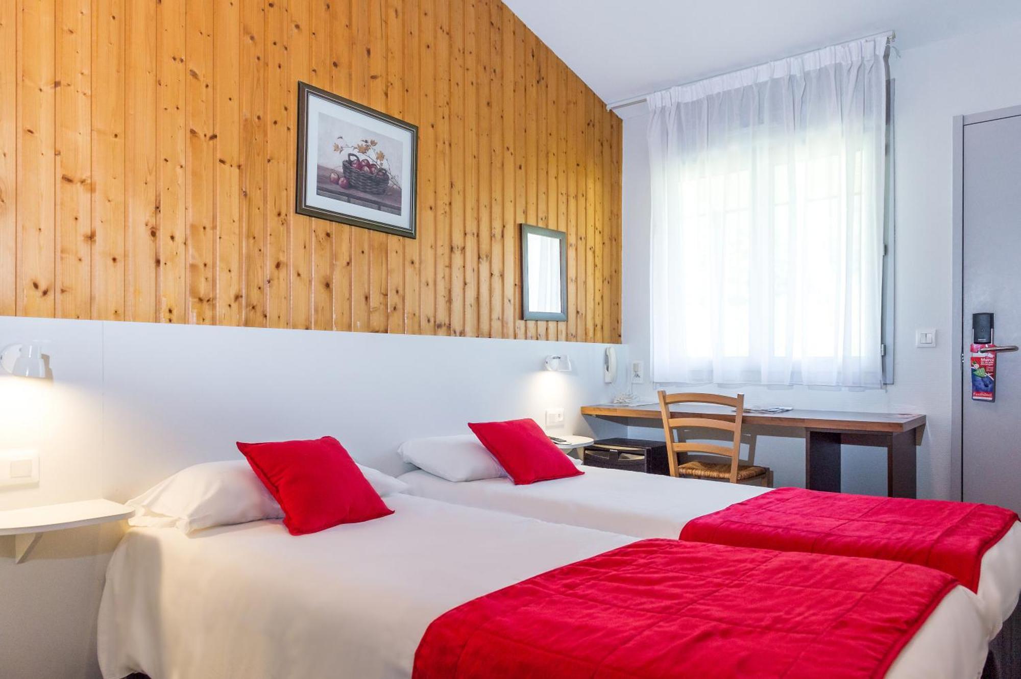 Triple Room 1 Double bed 1 Single Bed
