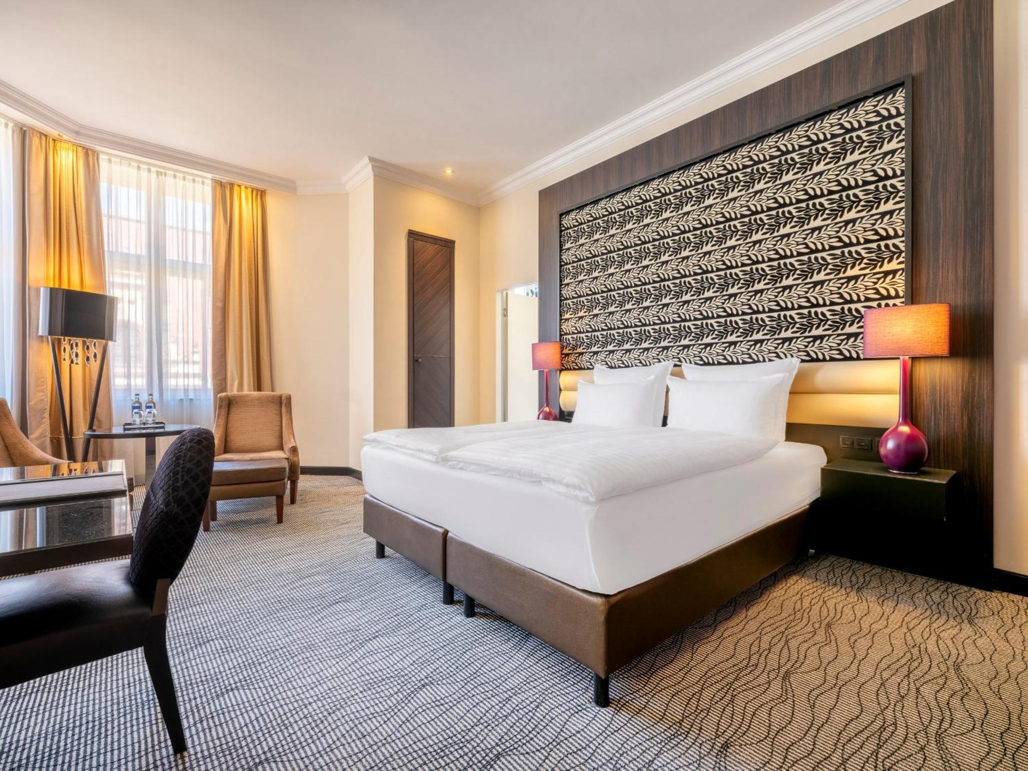 Grand Deluxe Double Room