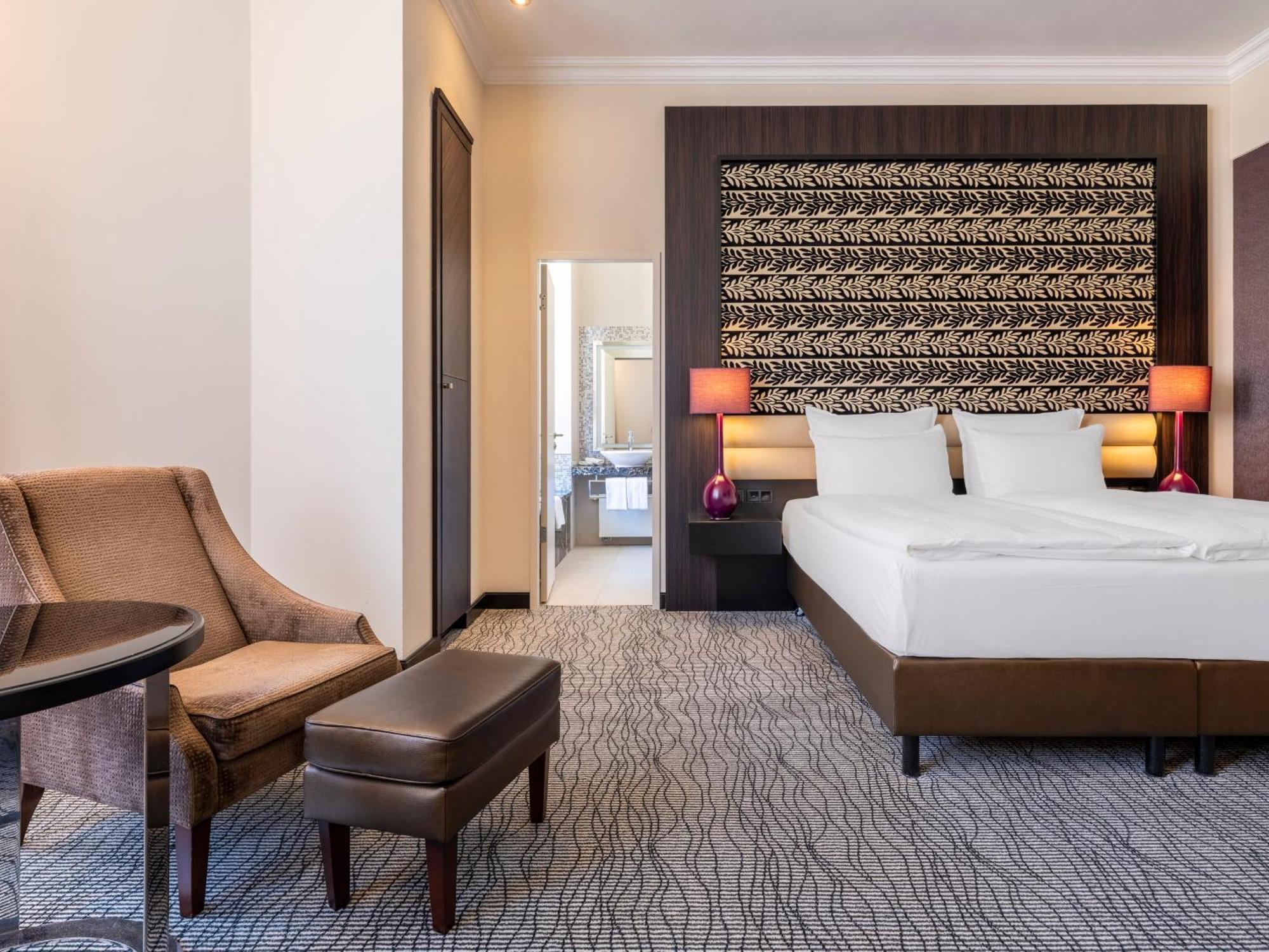 Grand Deluxe Double Room