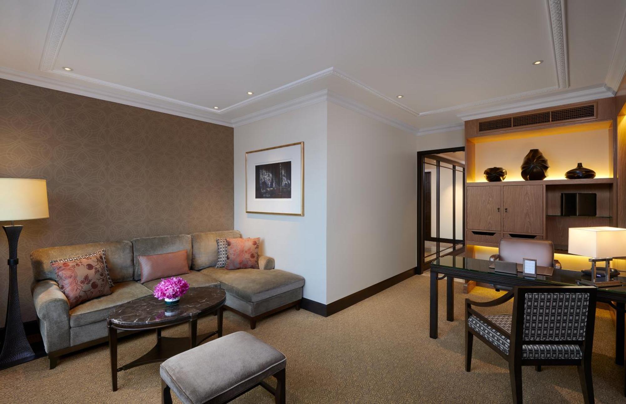 Luxury Suite