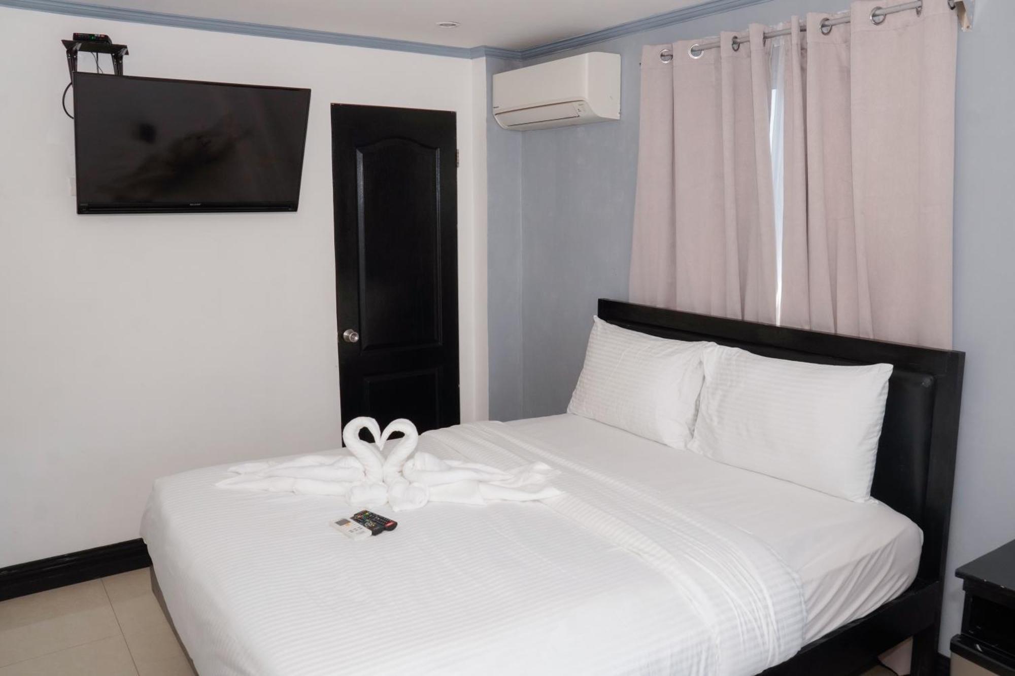 Deluxe Double Room Garden View