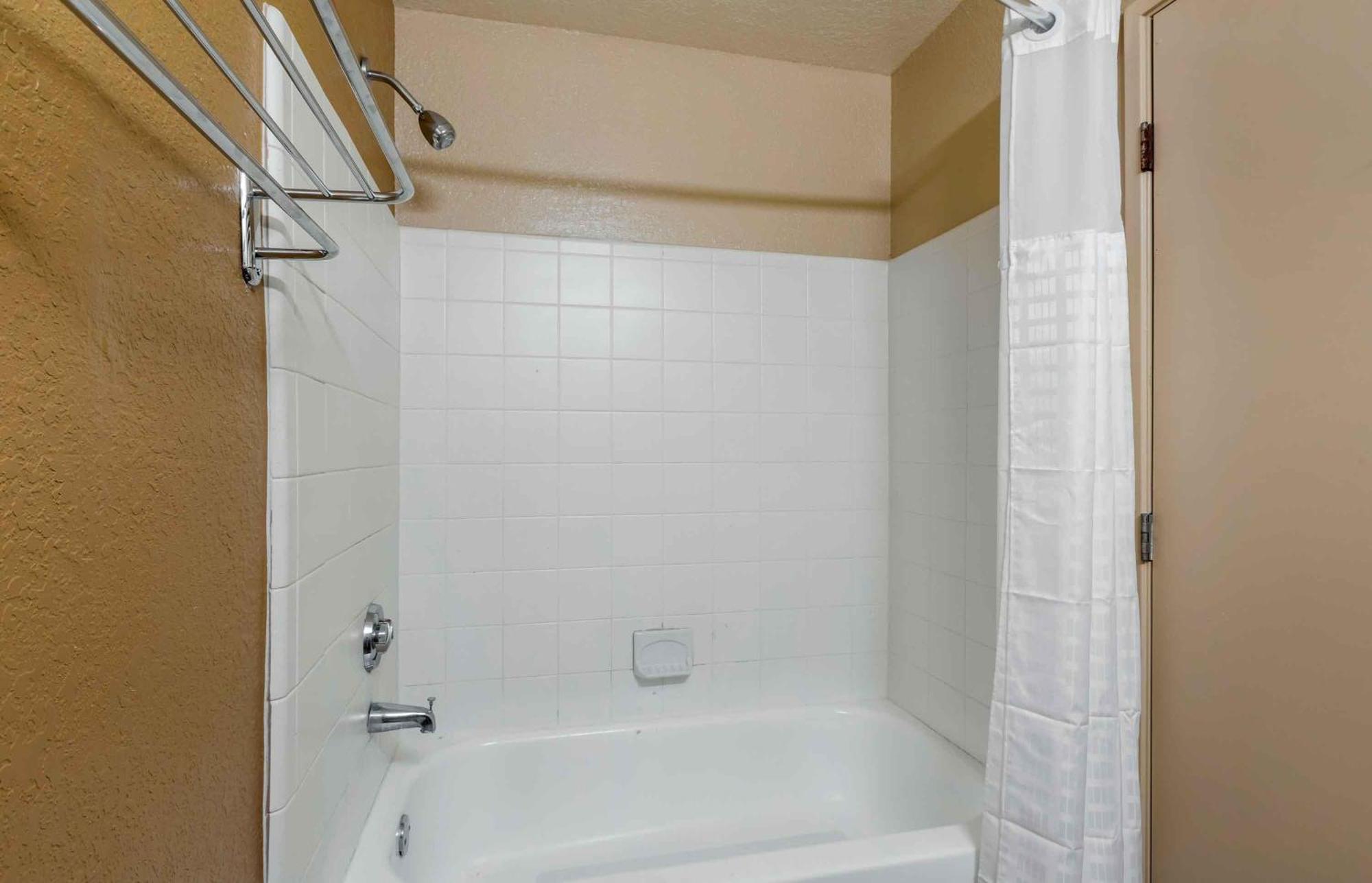 Studio with 2 Double Beds - Non-Smoking