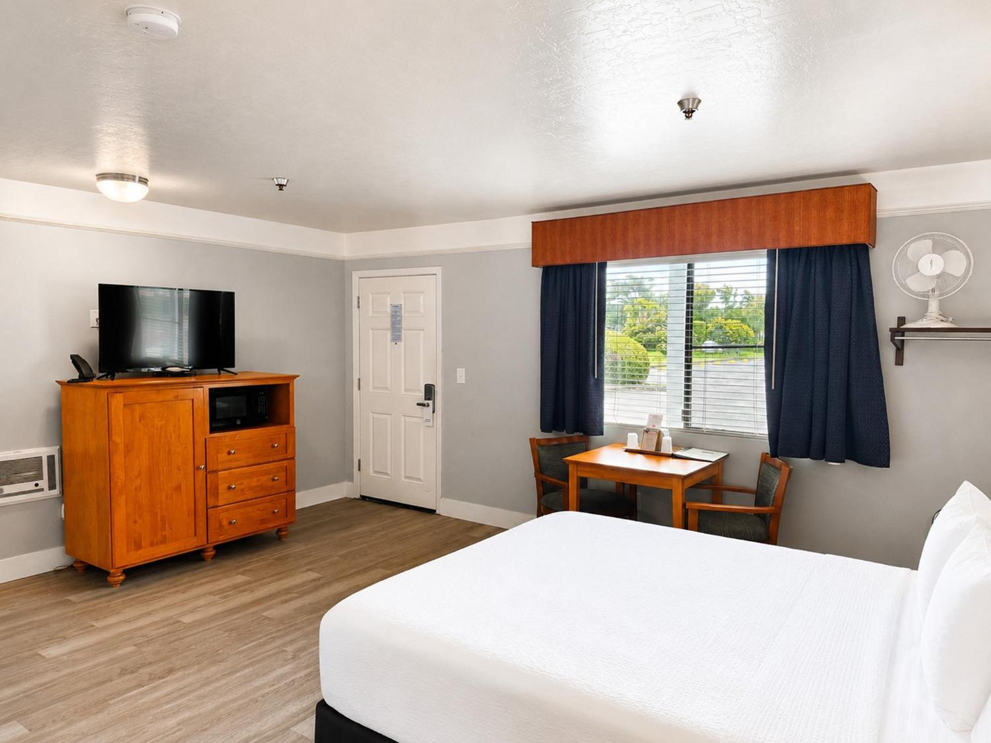 Queen Room