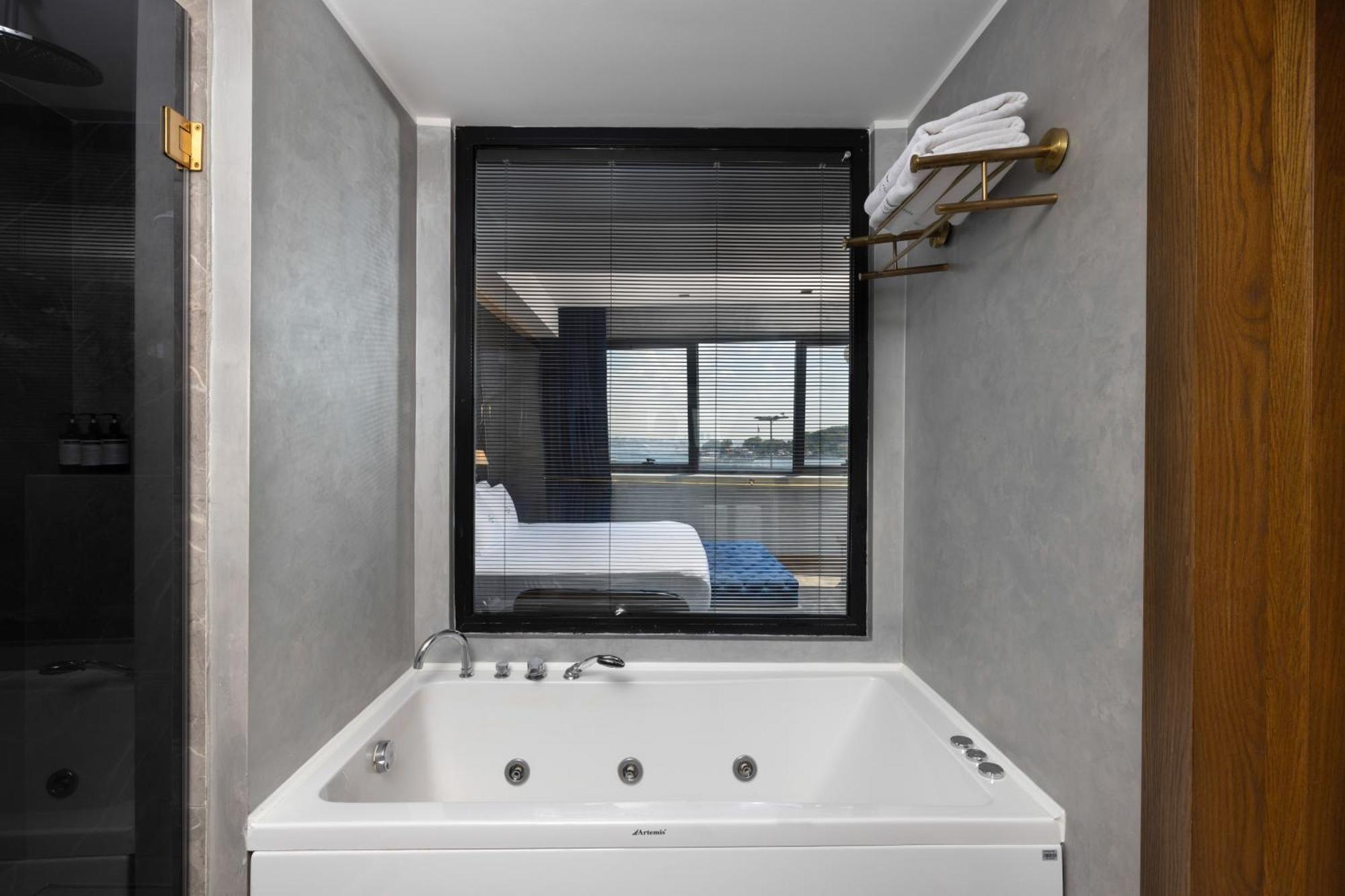 Penthouse Suite Sea View