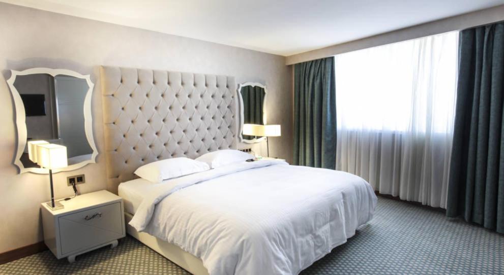 Deluxe Family Suite
