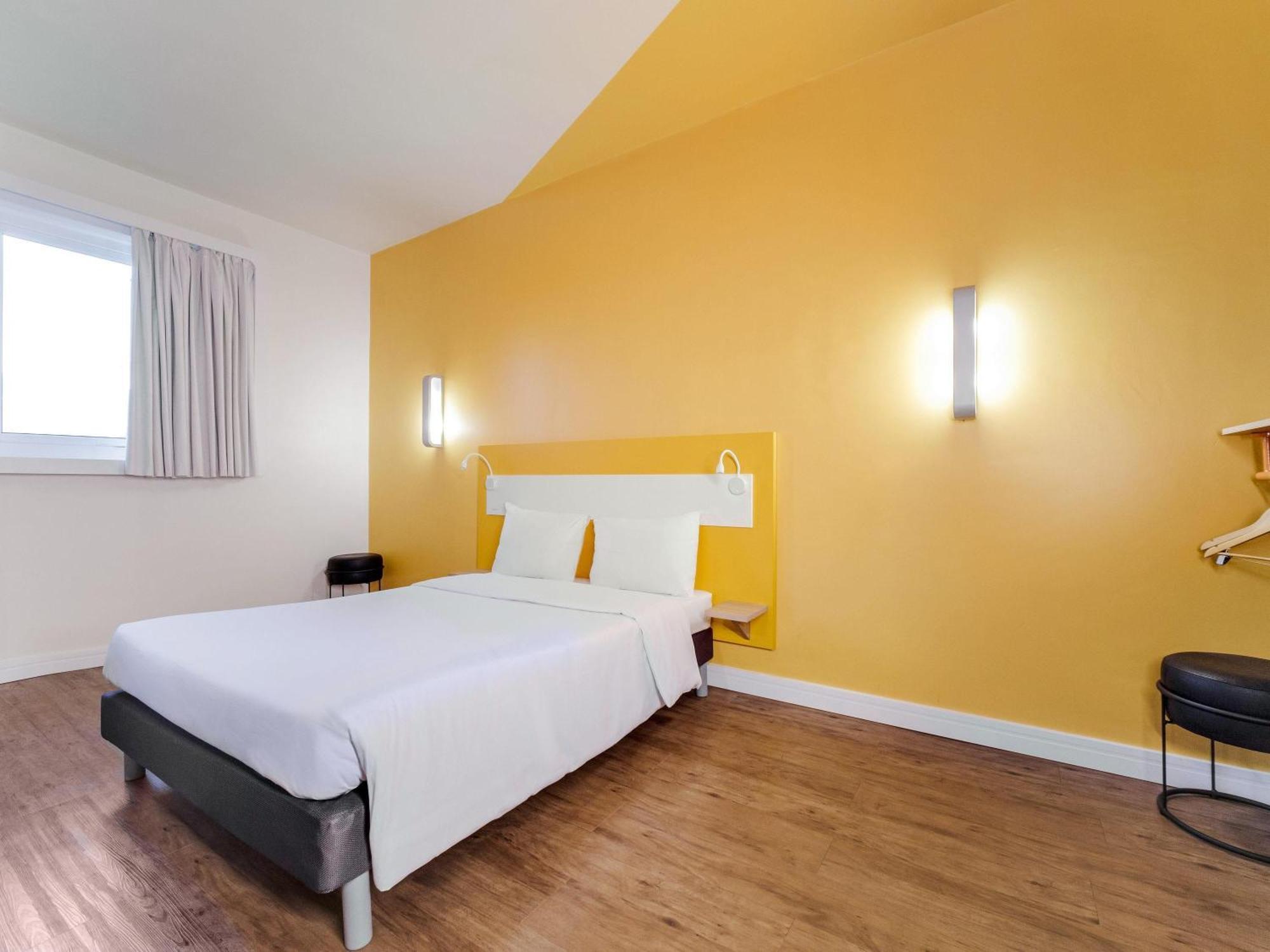 Apartment Double Bed Disability Access
