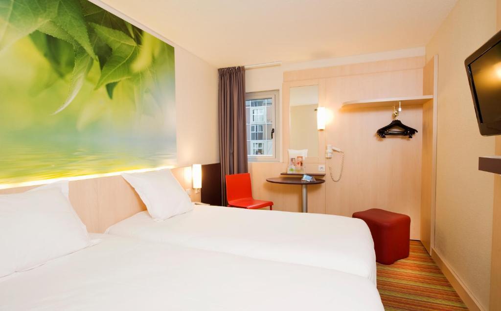 Standard Triple Room,64718917:JPEG