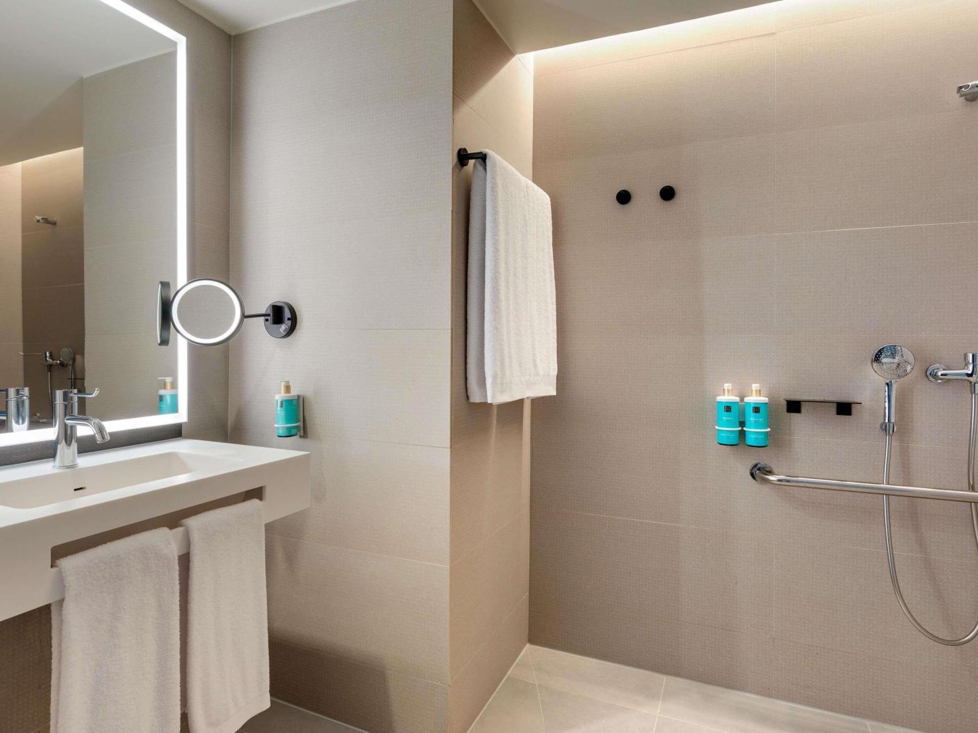 Superior Adapted Room