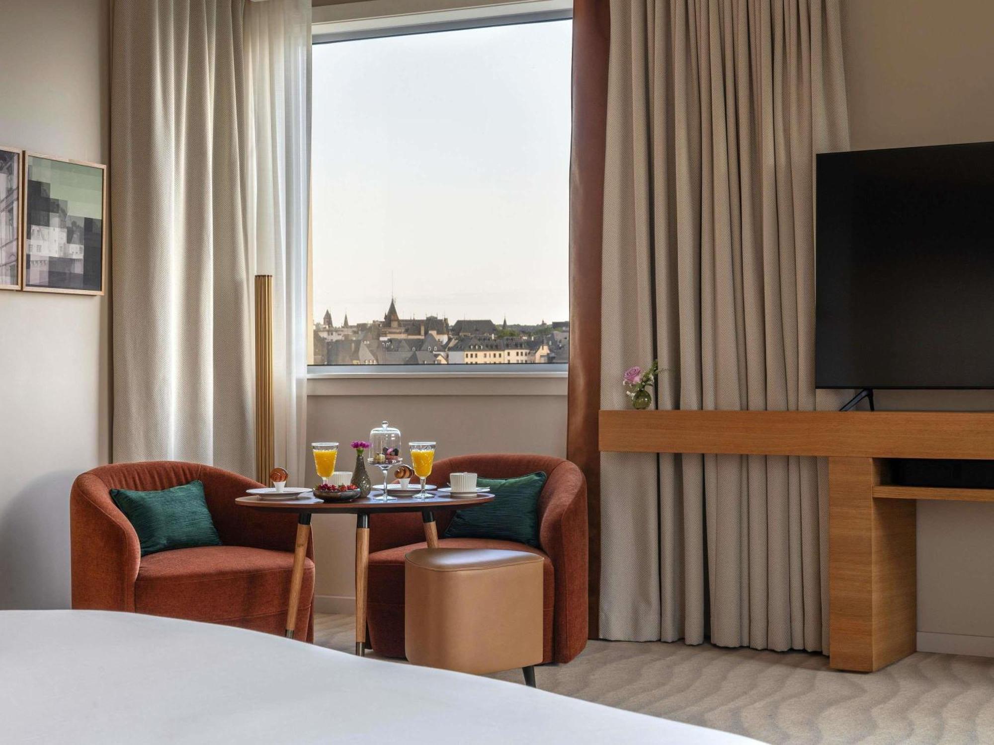 Prestige King Suite with Panoramic View