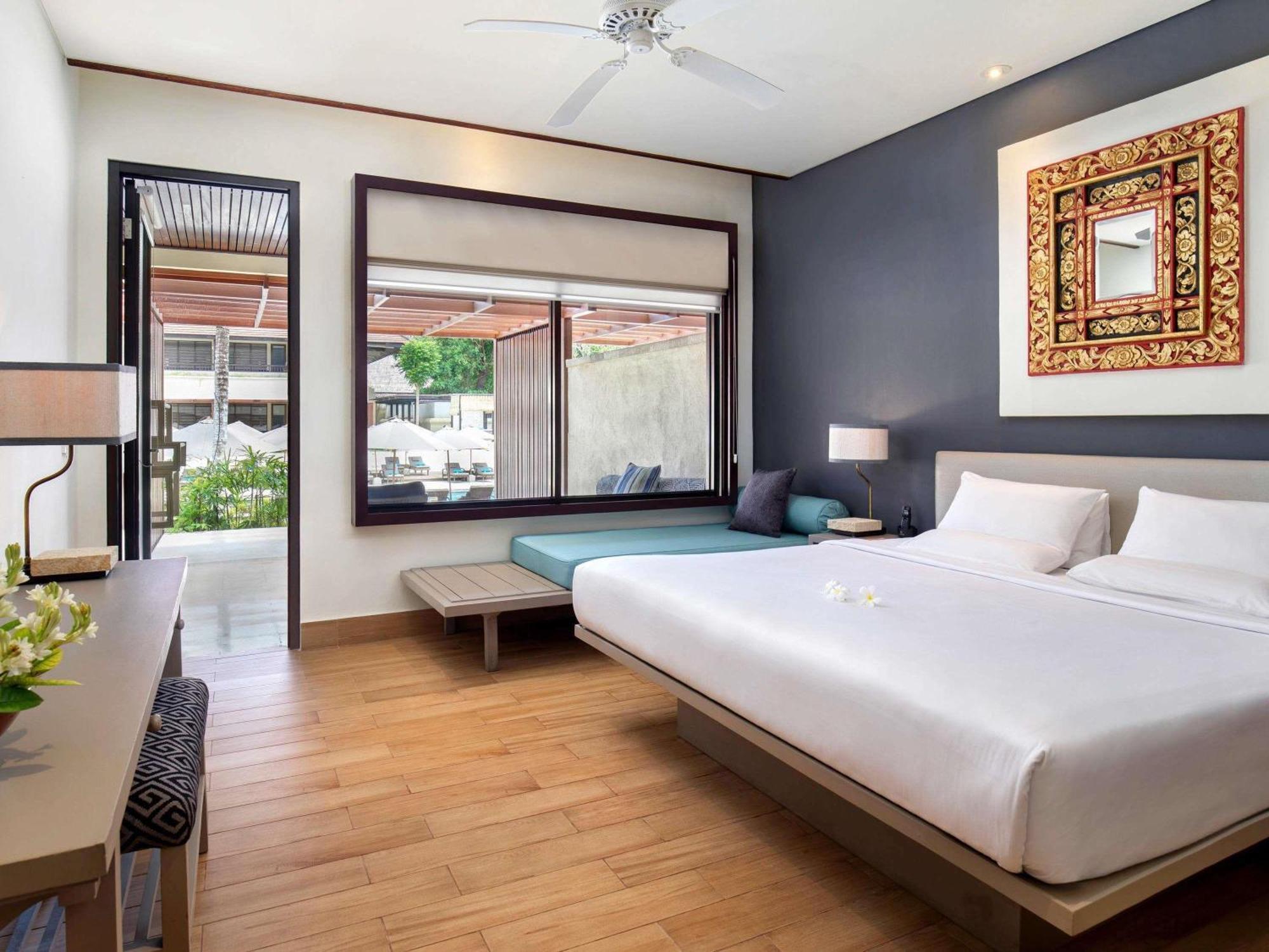 Deluxe King Room Pool Acces Garden Wing