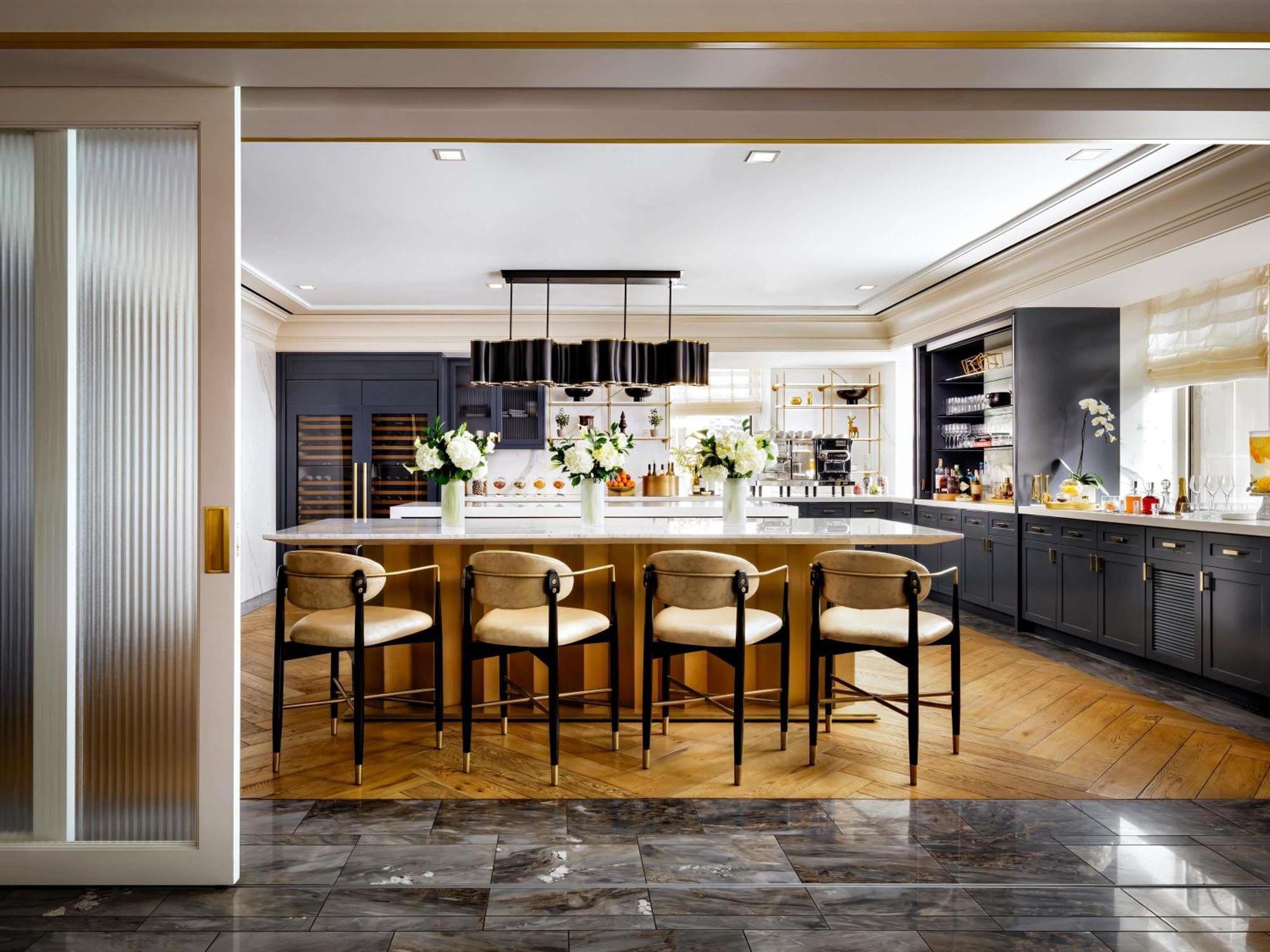 Gold King Suite
