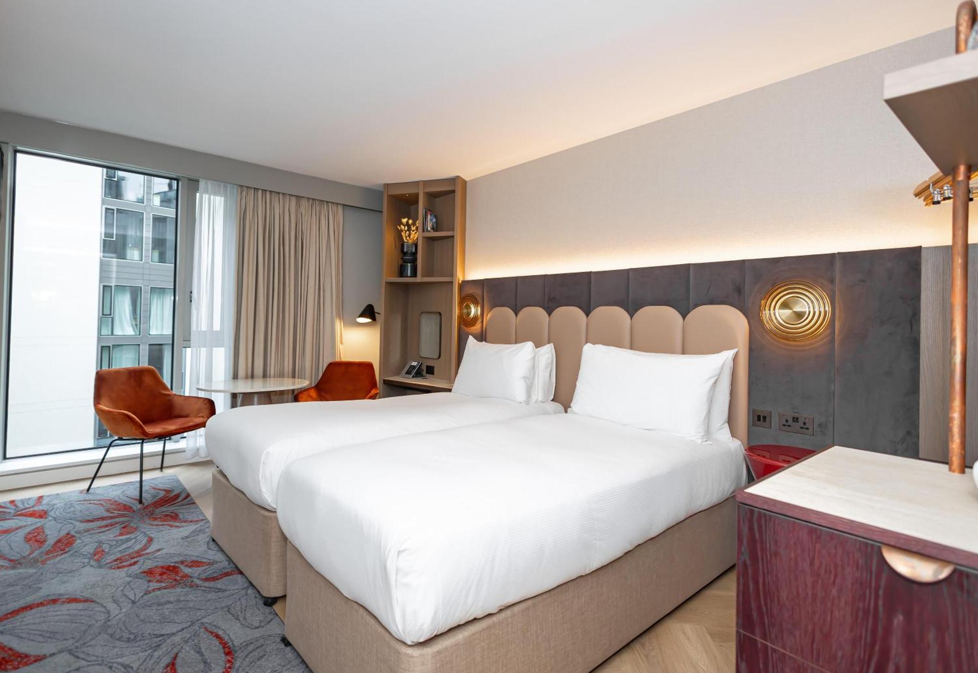 Executive Tower Twin Room