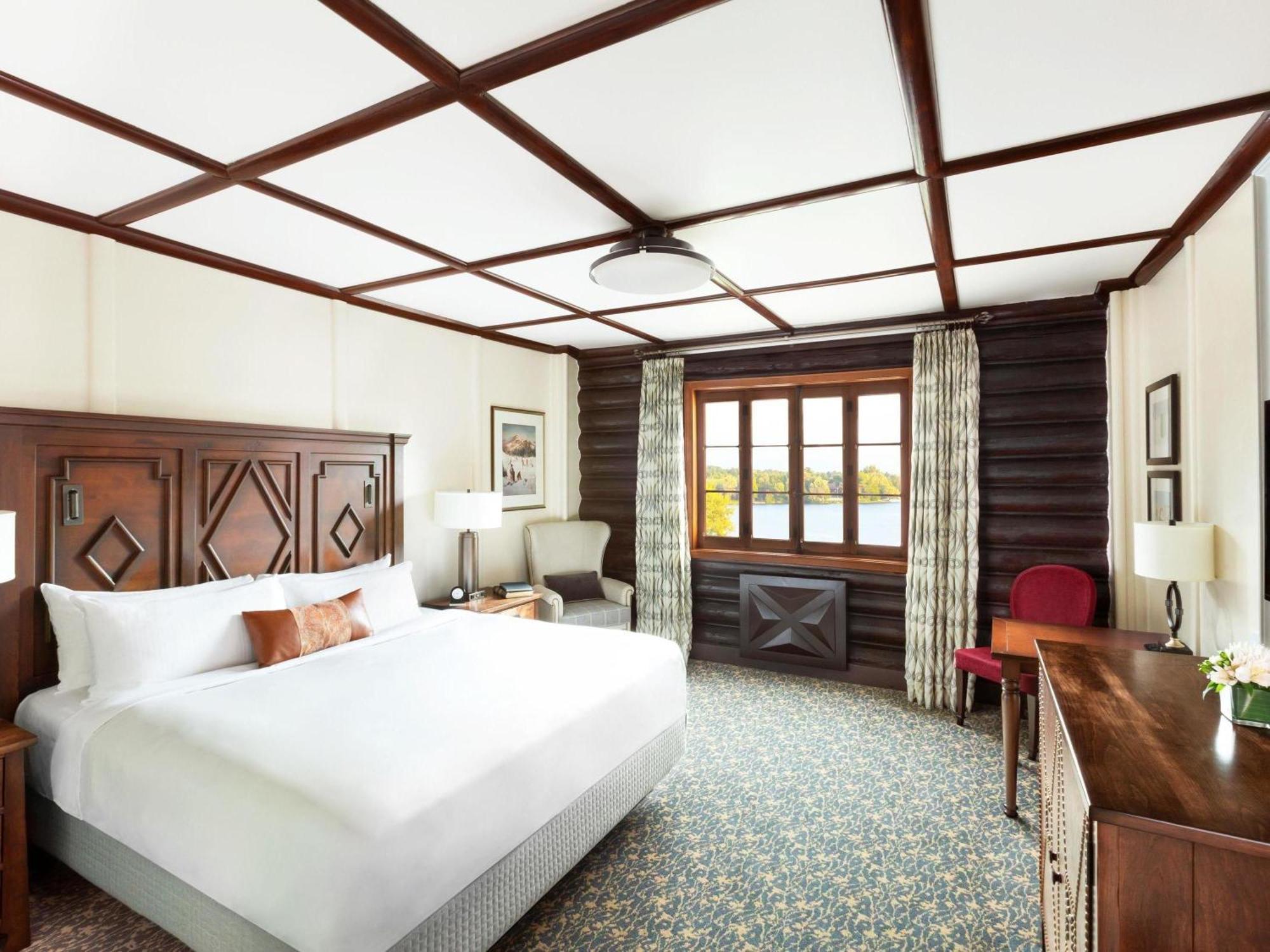 Fairmont Luxury Room, 1 King Bed – River View